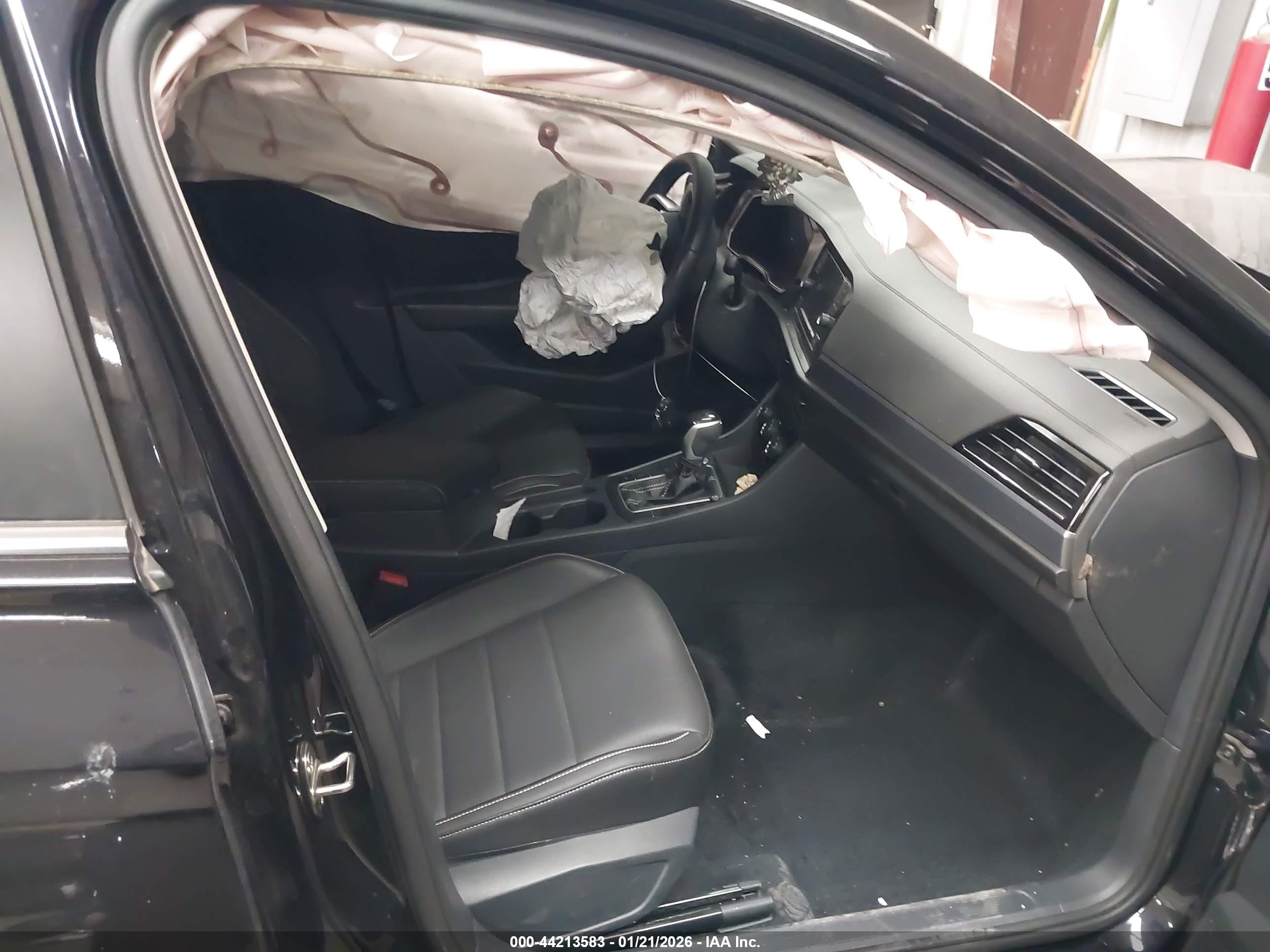 VOLKSWAGEN JETTA image 5