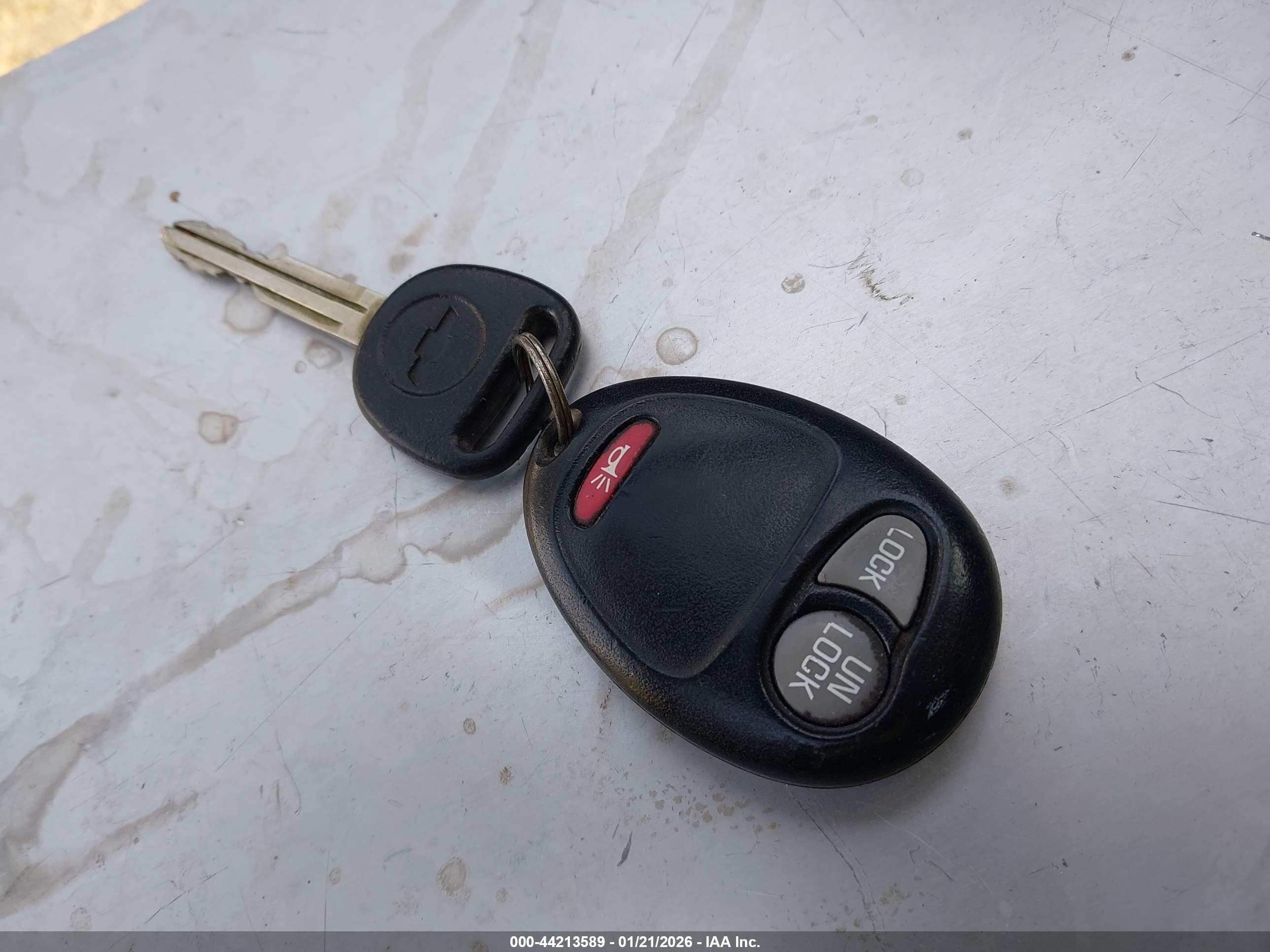 CHEVROLET COLORADO image 11