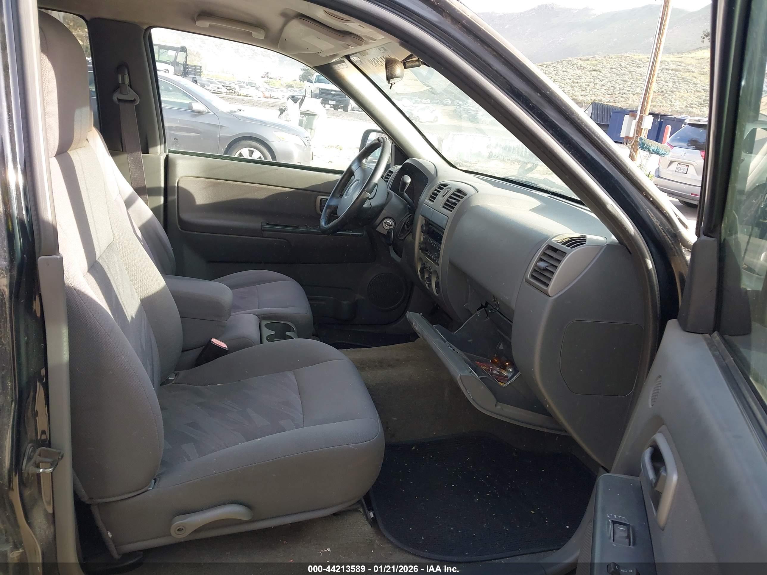 CHEVROLET COLORADO image 5