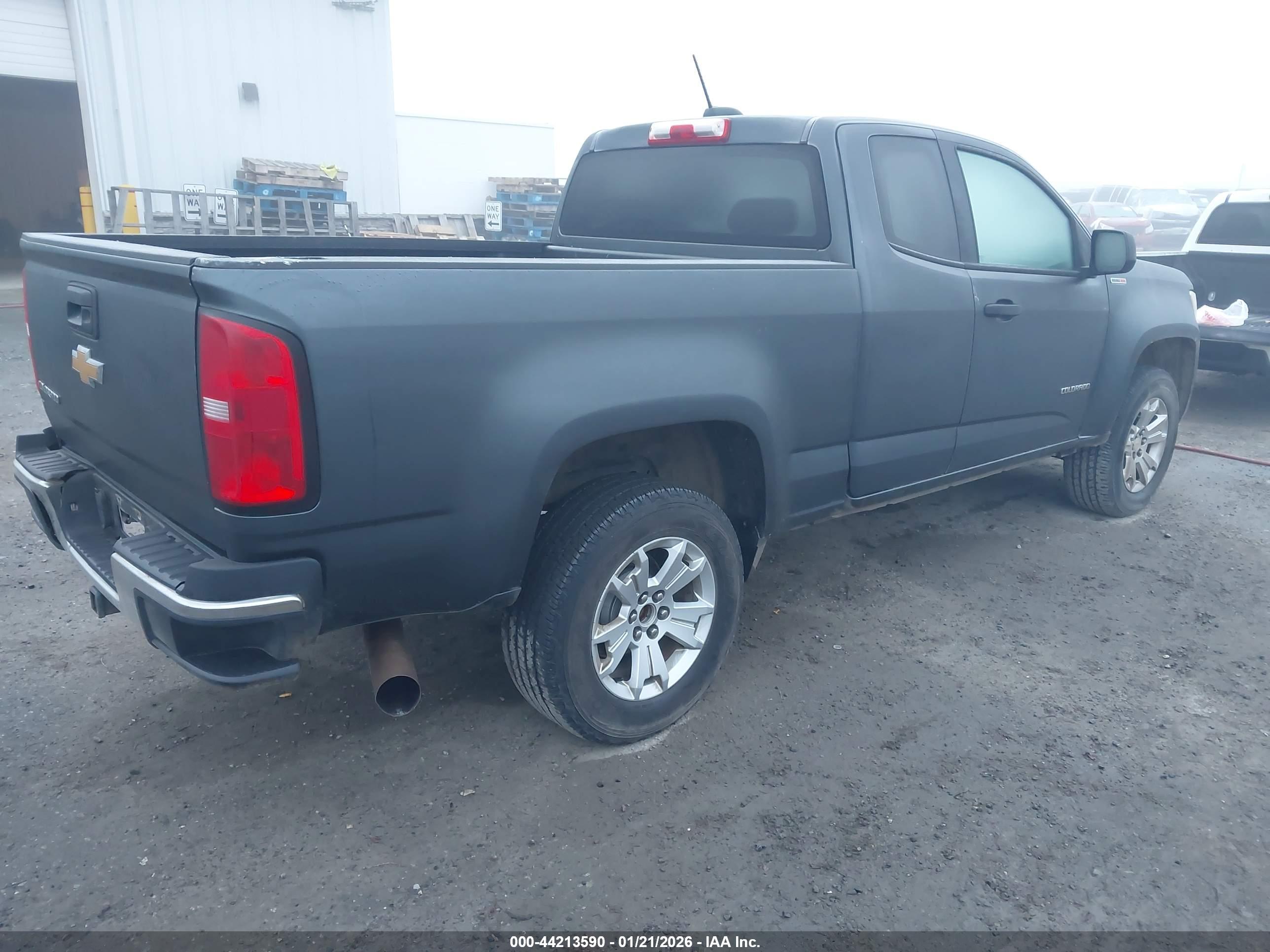 CHEVROLET COLORADO image 4