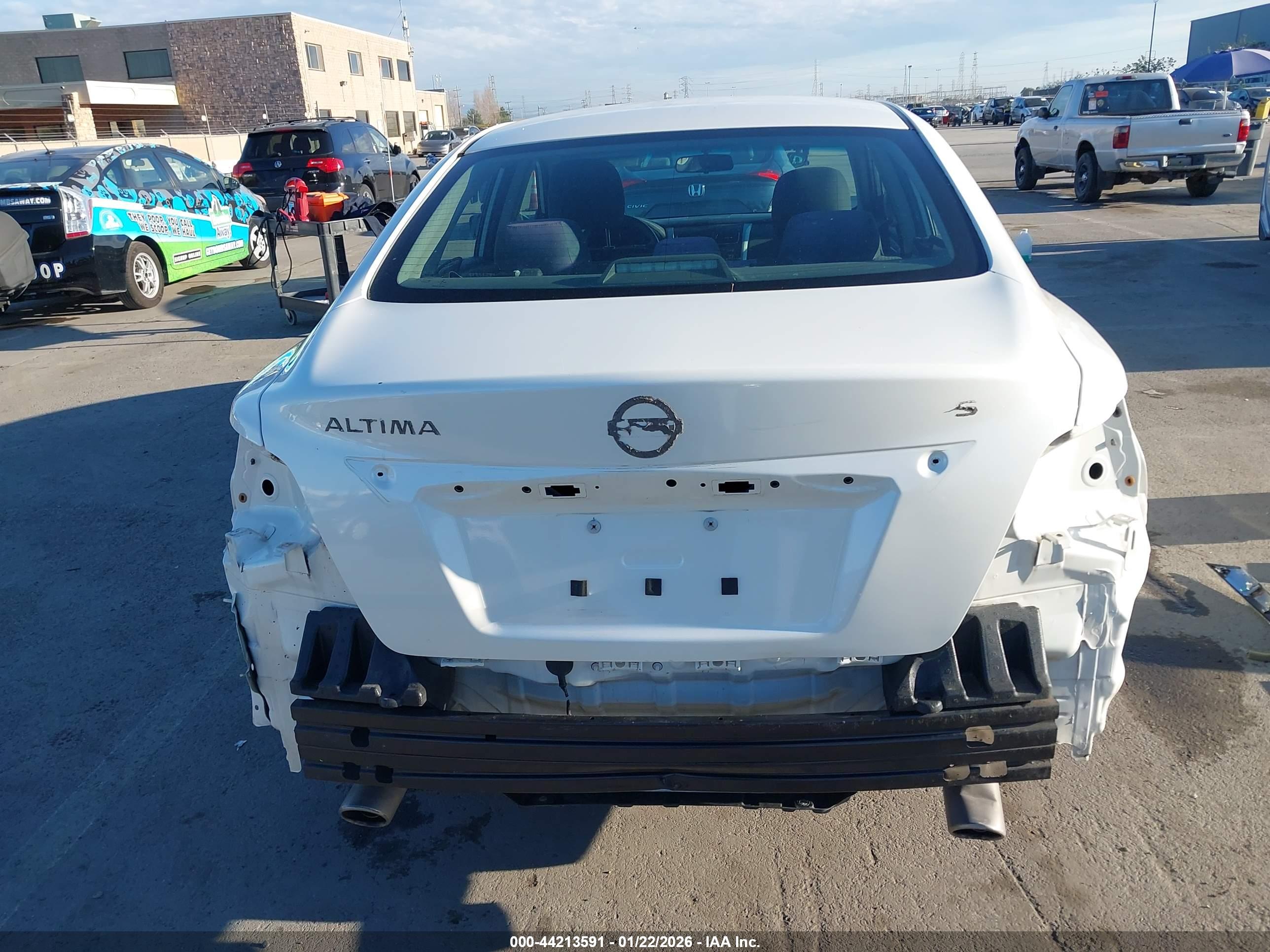 NISSAN ALTIMA image 6