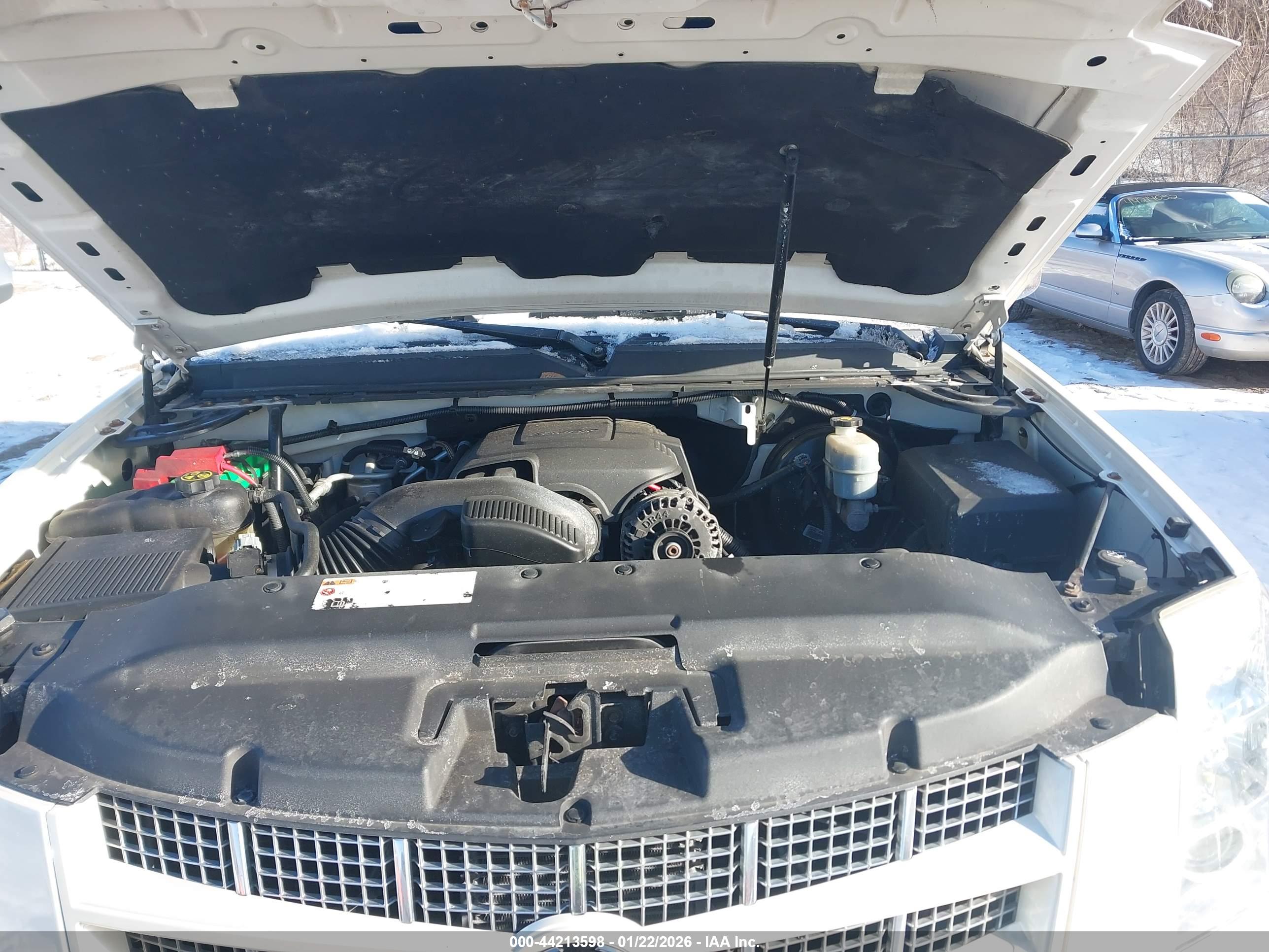 CADILLAC ESCALADE image 10