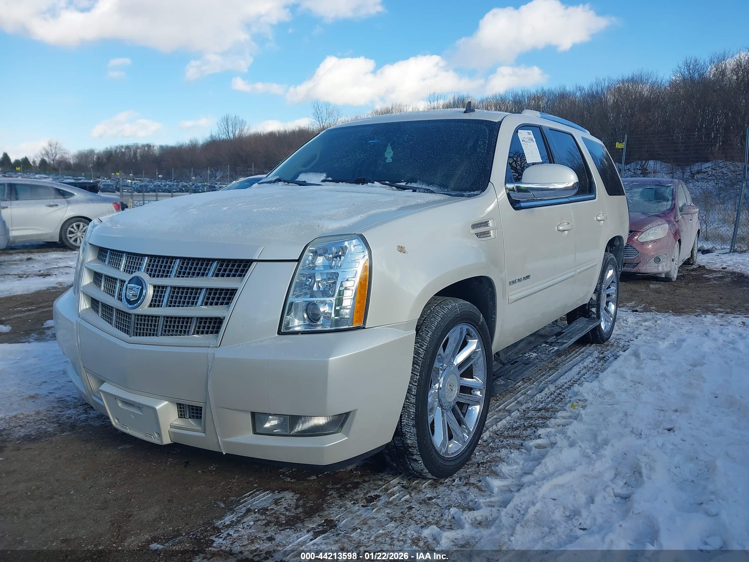 CADILLAC ESCALADE image 2
