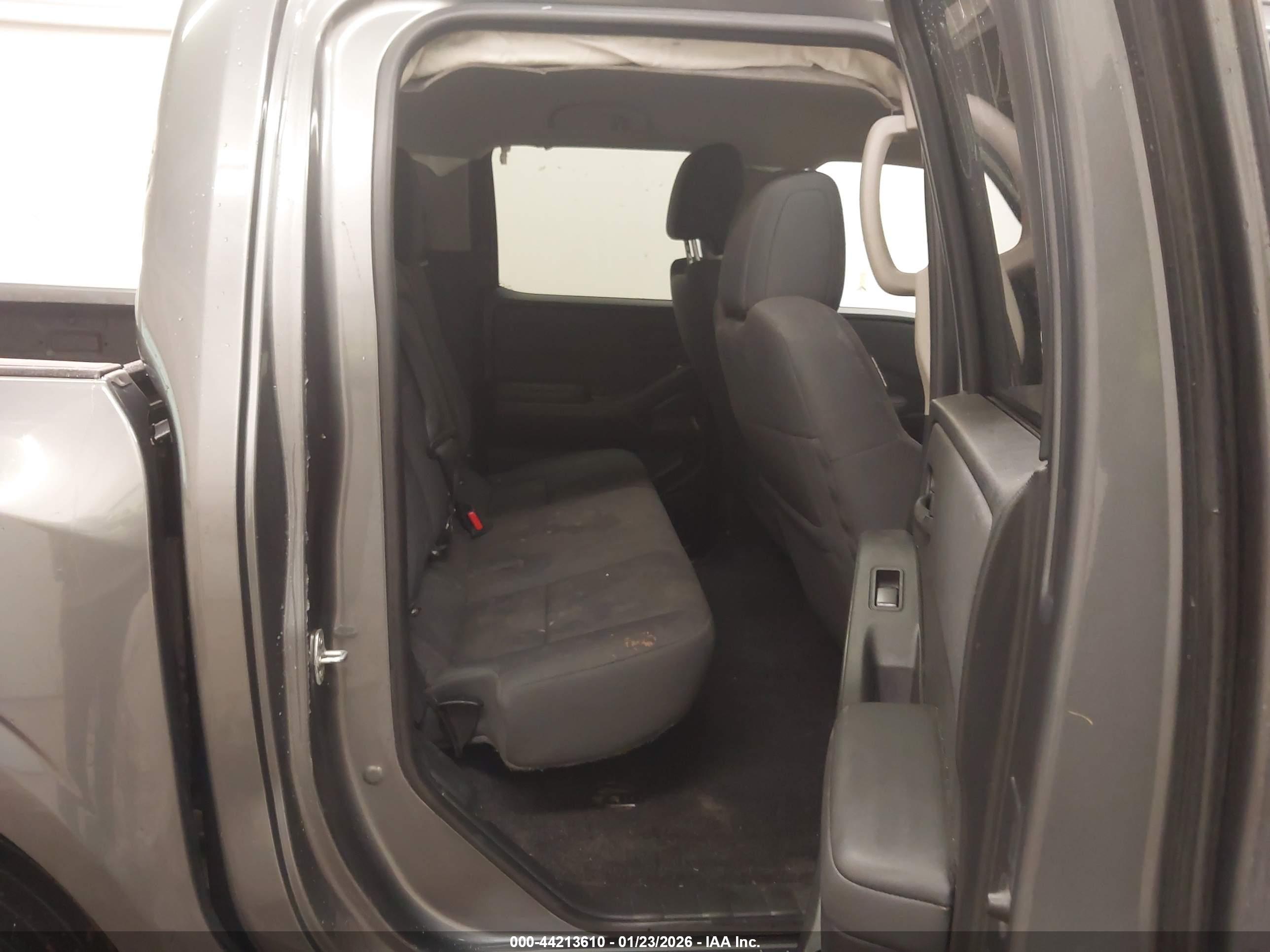 NISSAN FRONTIER image 8