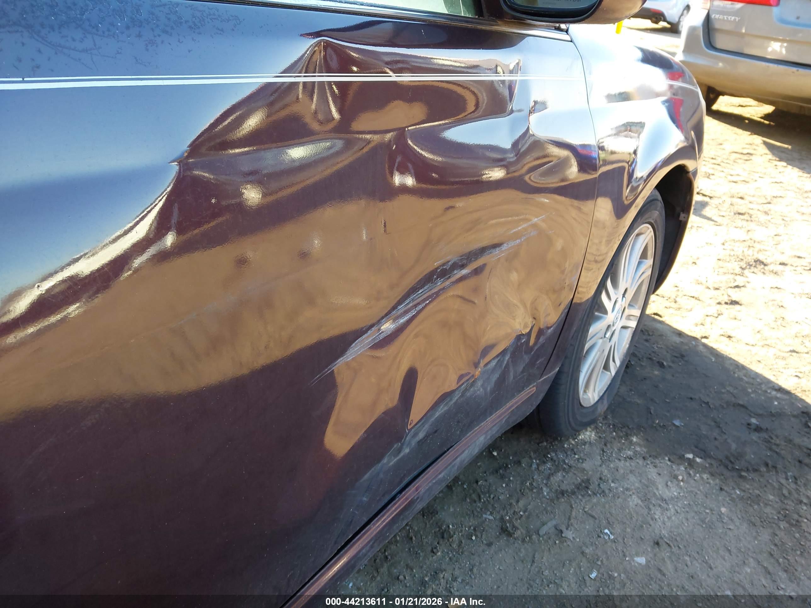 TOYOTA AVALON image 6
