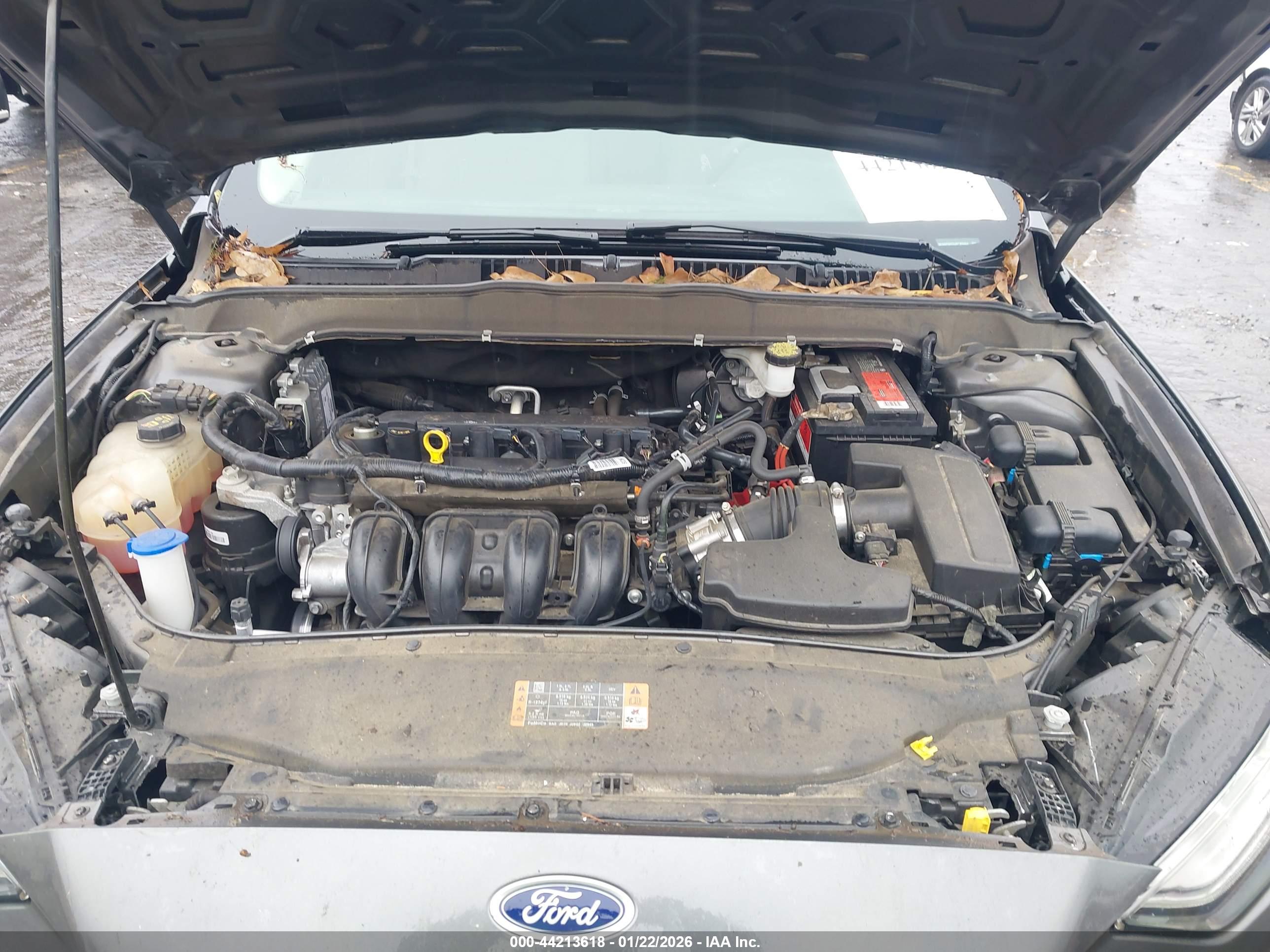 FORD FUSION image 10