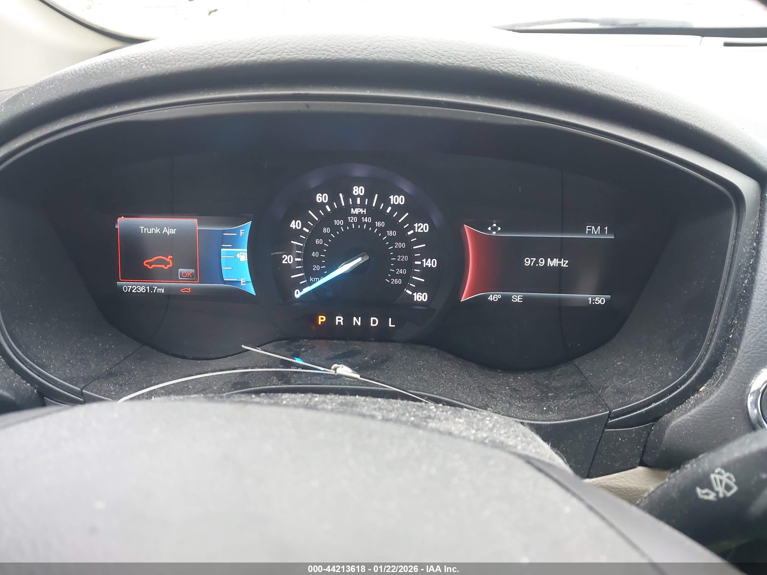 FORD FUSION image 7