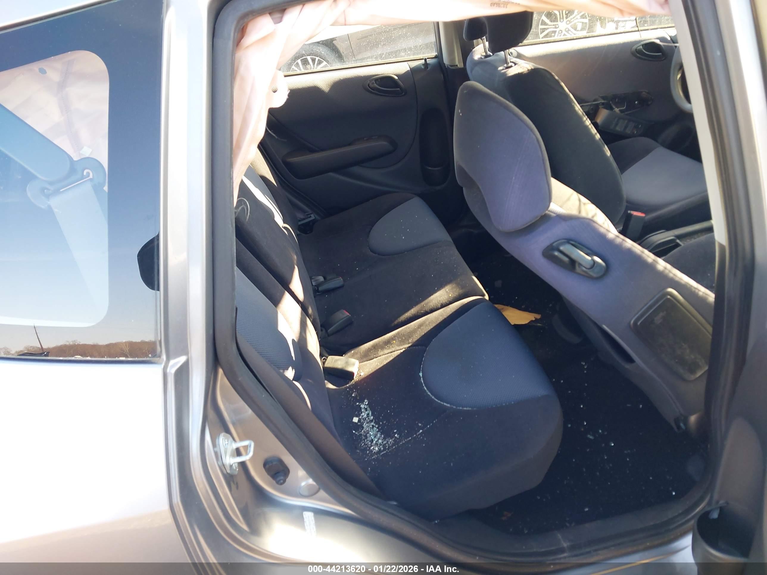 HONDA FIT image 8