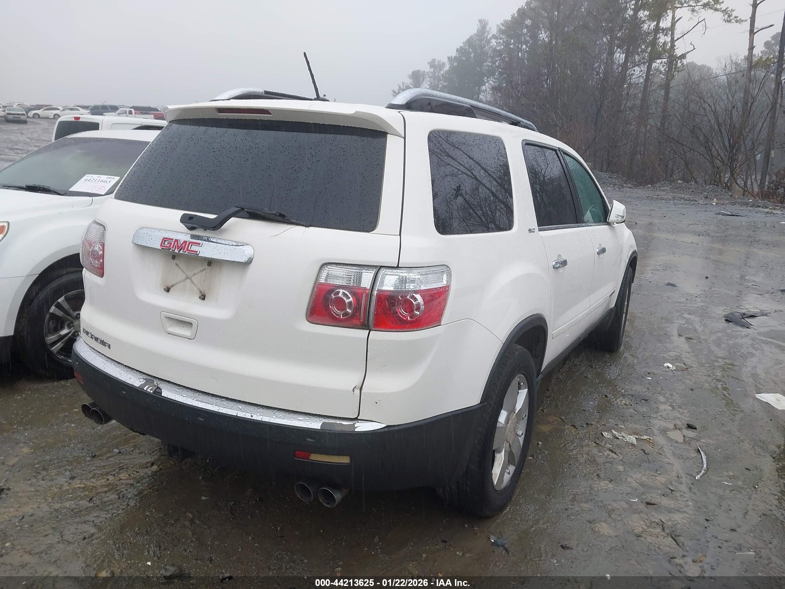GMC ACADIA image 4