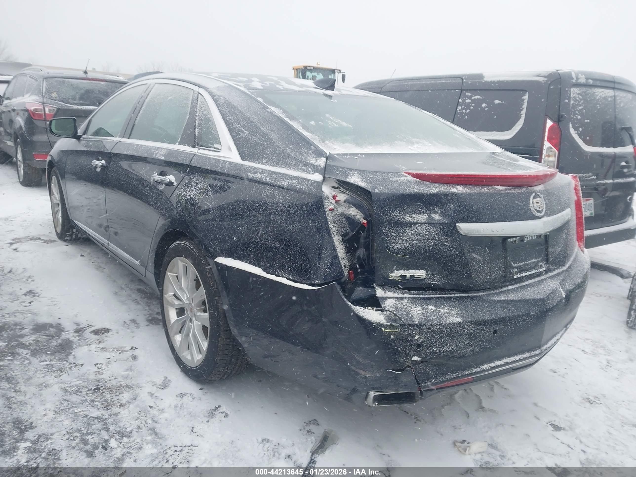 CADILLAC XTS image 3