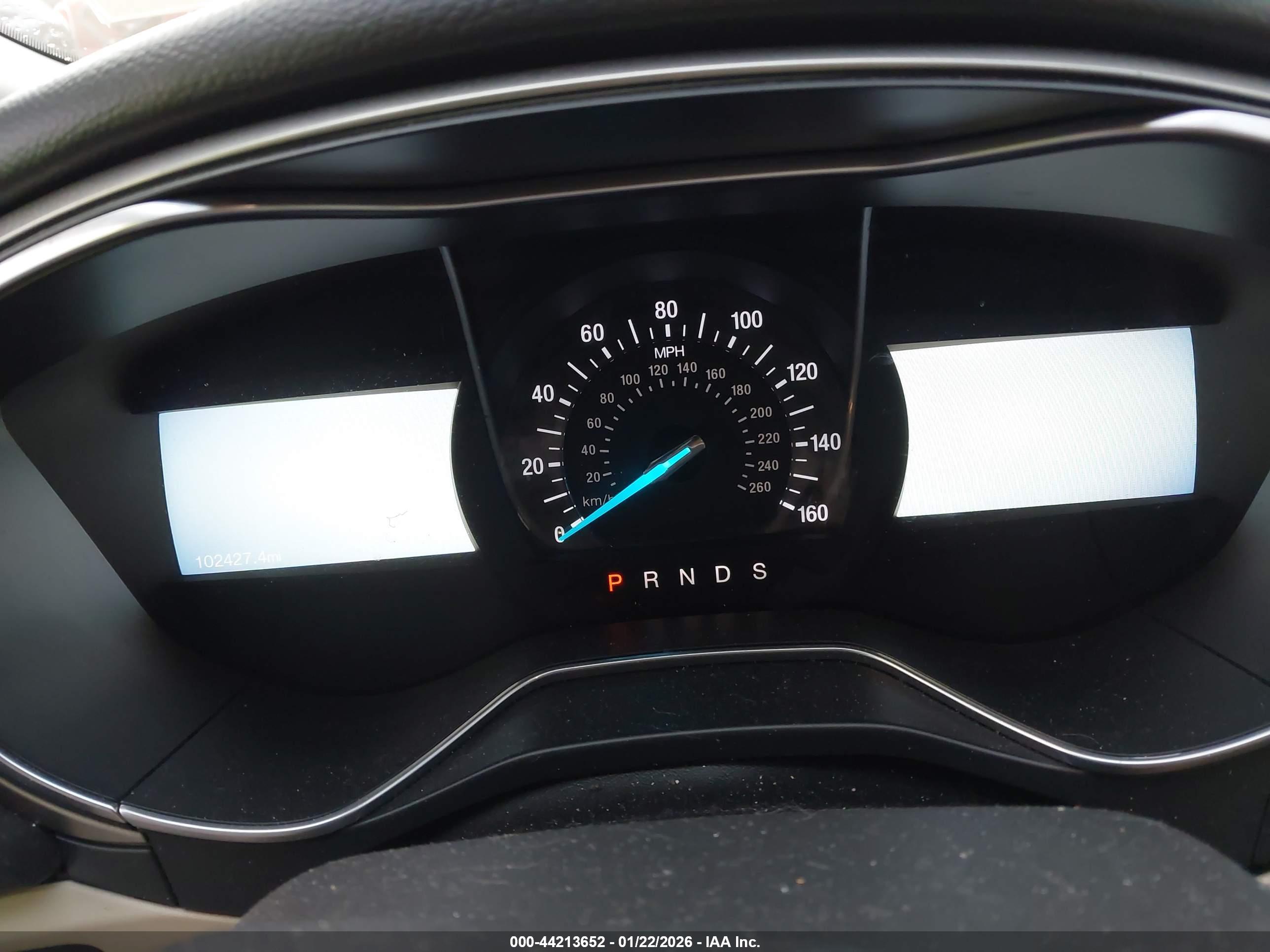 FORD FUSION image 7
