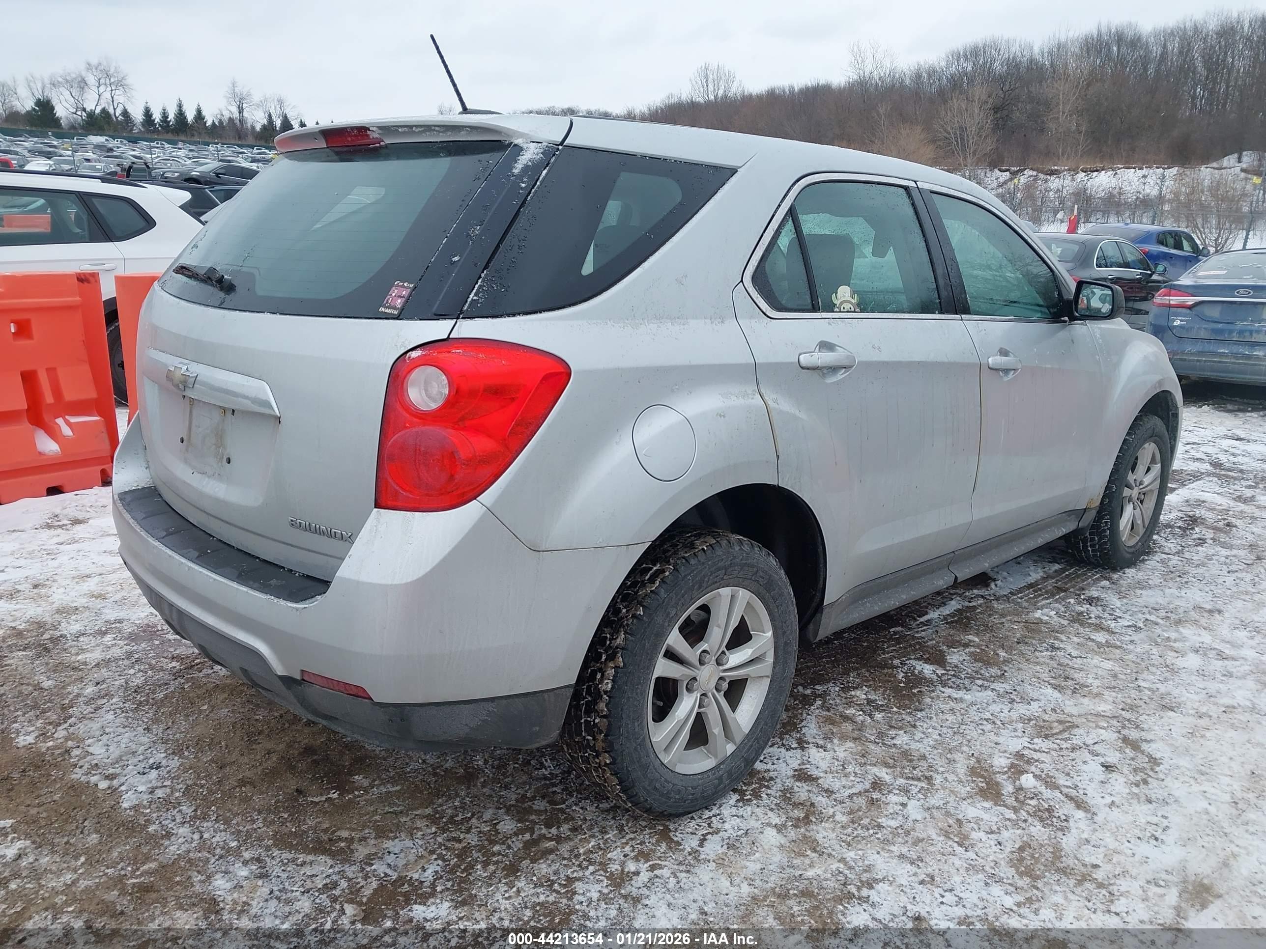 CHEVROLET EQUINOX image 4