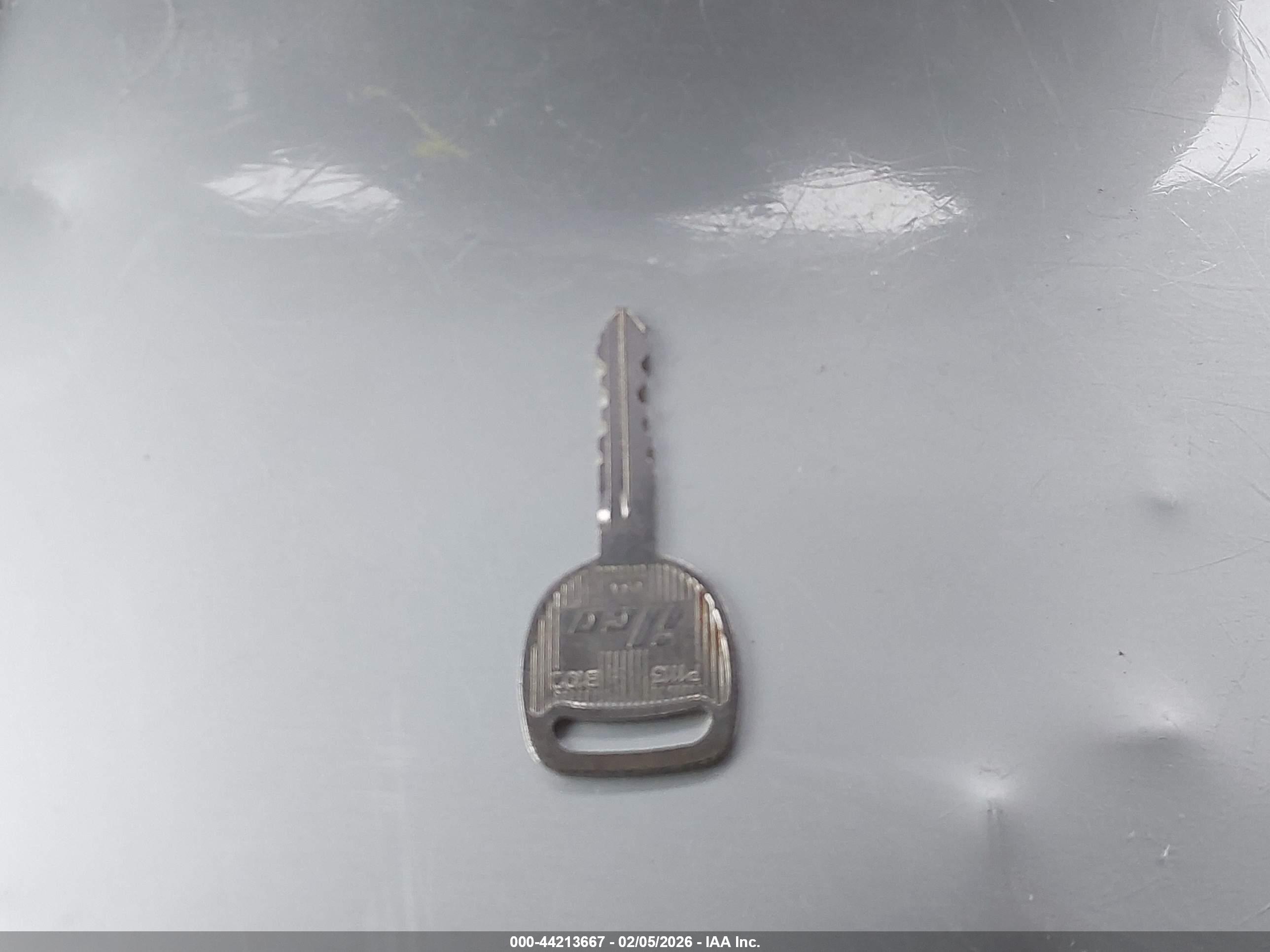 CHEVROLET SILVERADO image 11