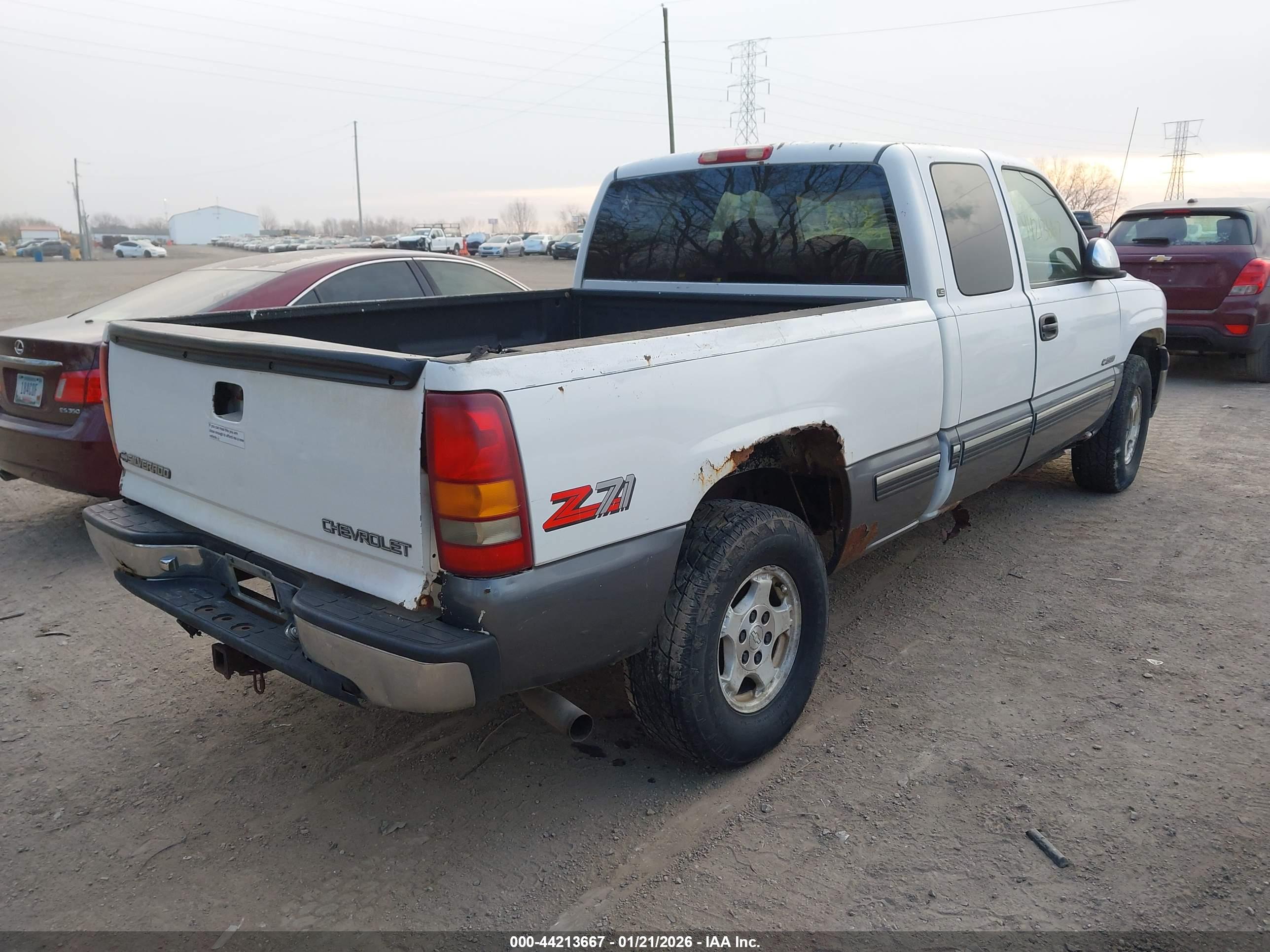CHEVROLET SILVERADO image 4