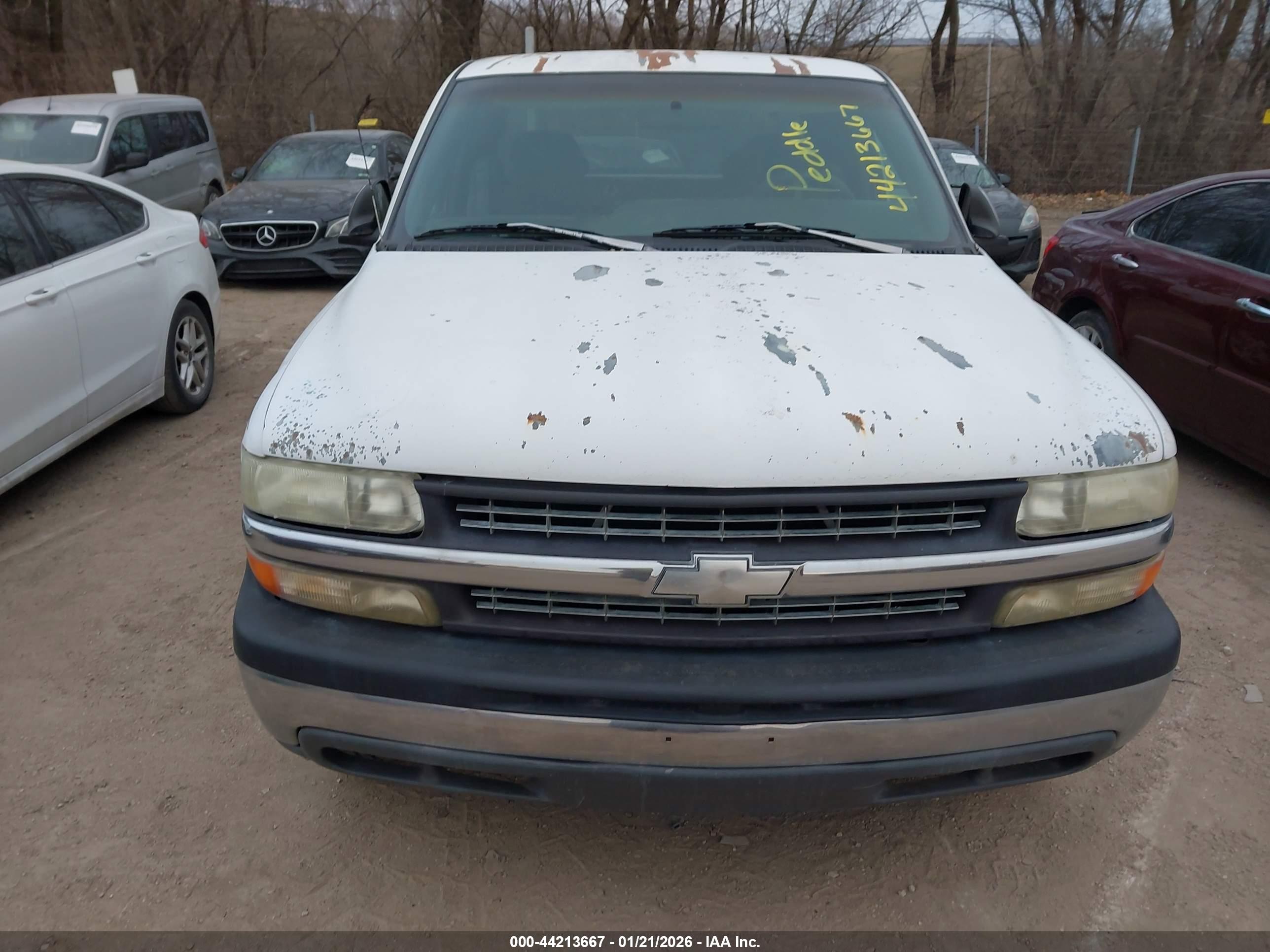 CHEVROLET SILVERADO image 6