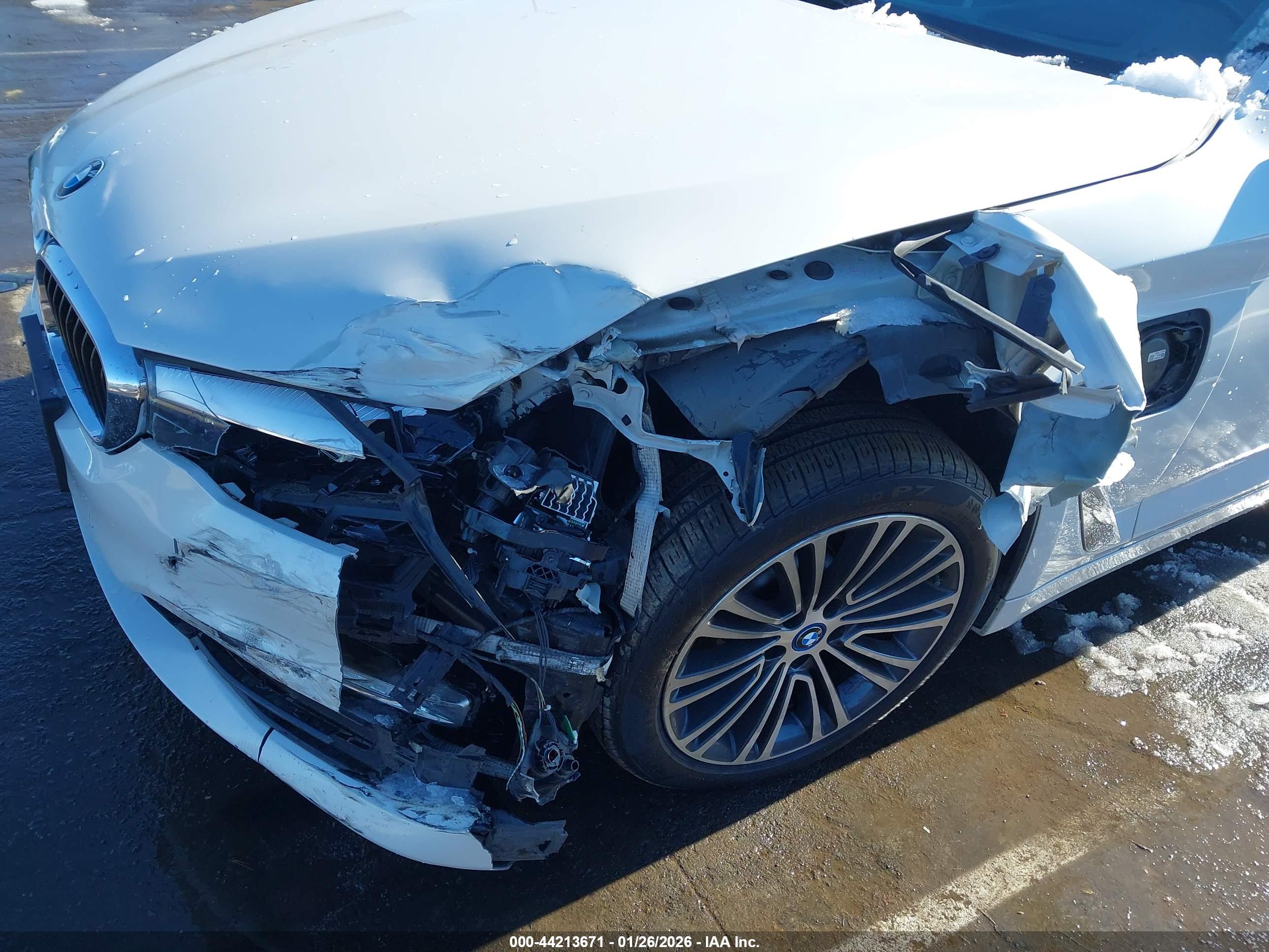 BMW 530E image 6