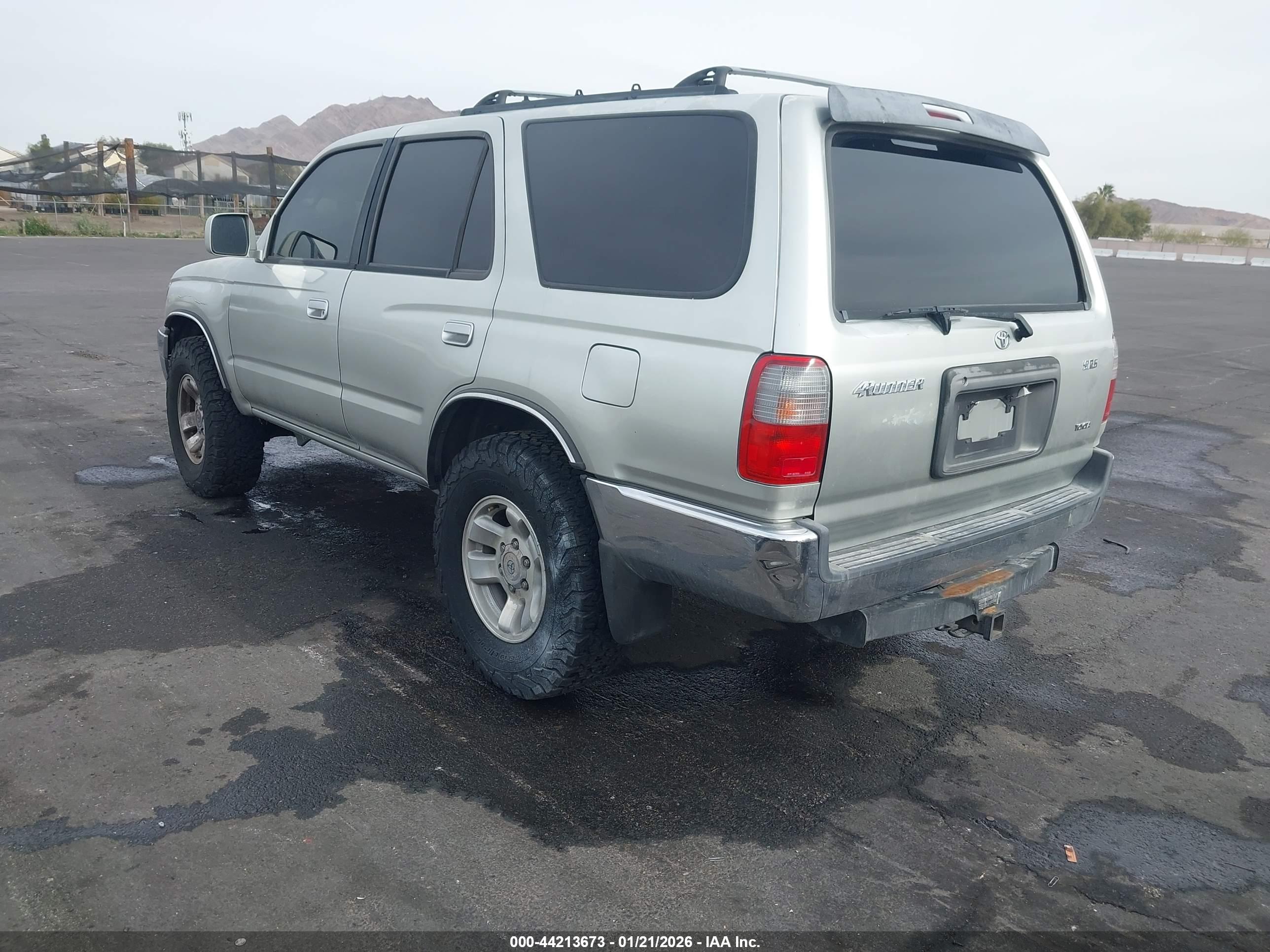 TOYOTA 4RUNNER image 3