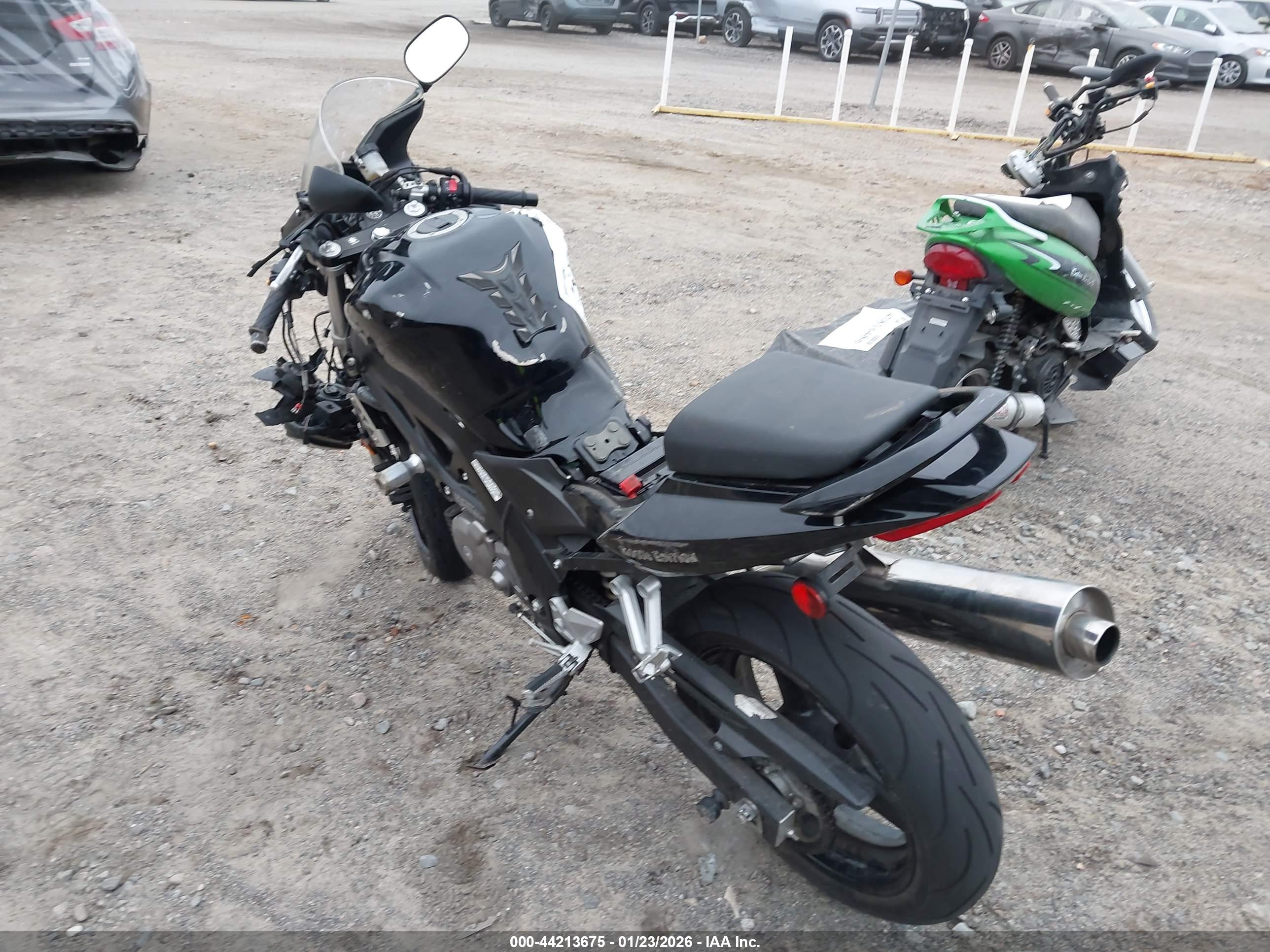 SUZUKI SV650 image 3