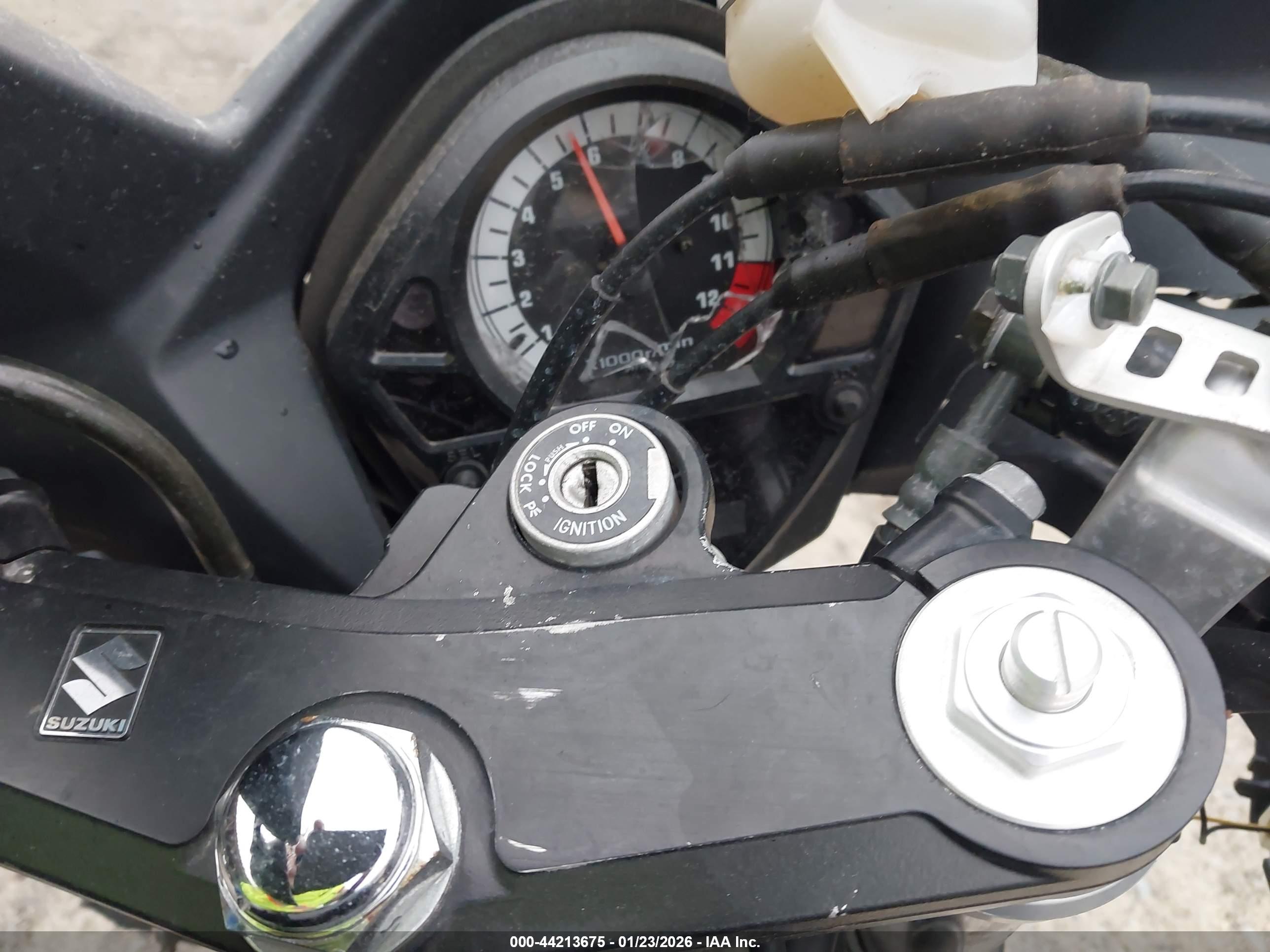 SUZUKI SV650 image 7