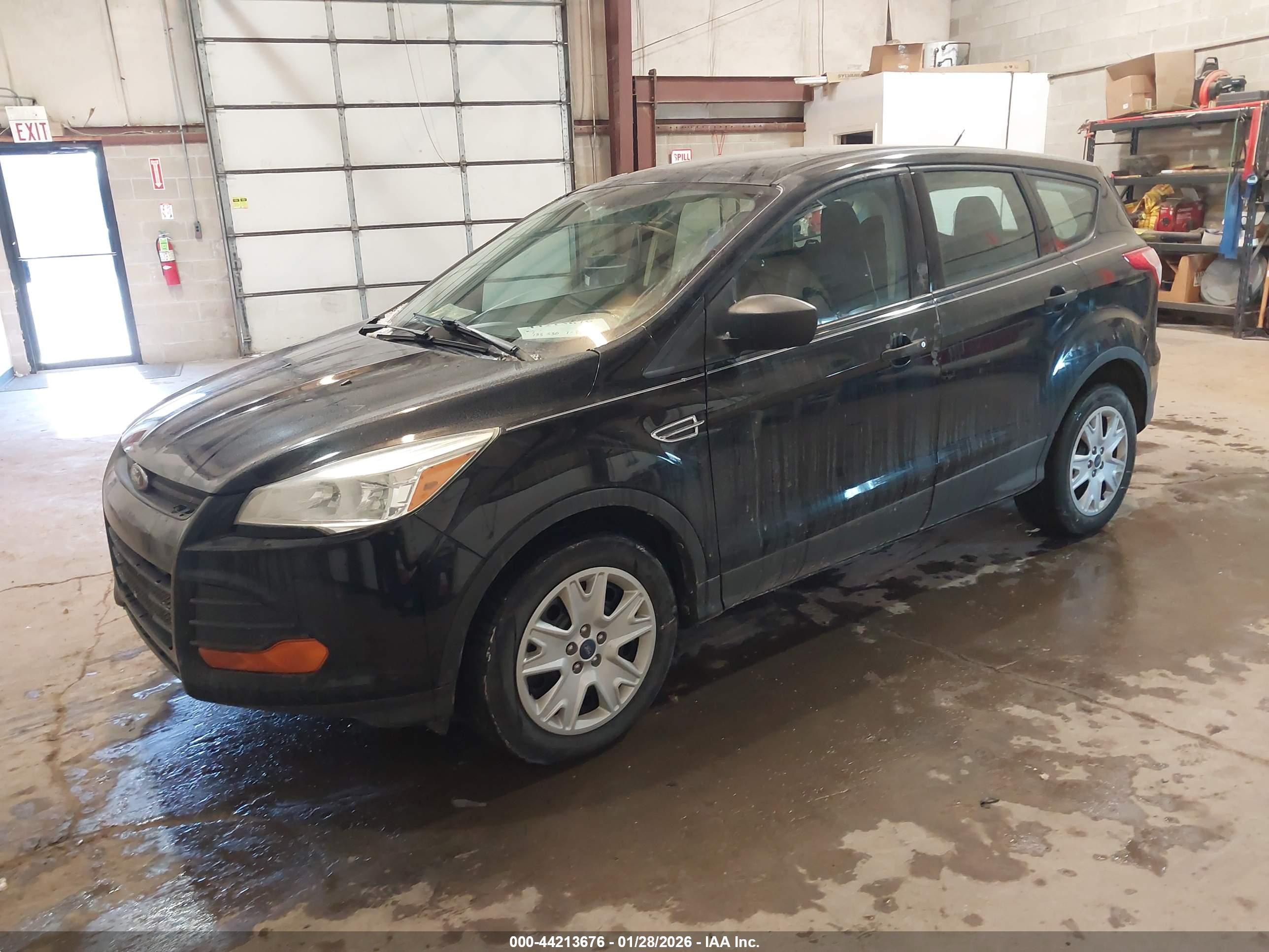 FORD ESCAPE image 2