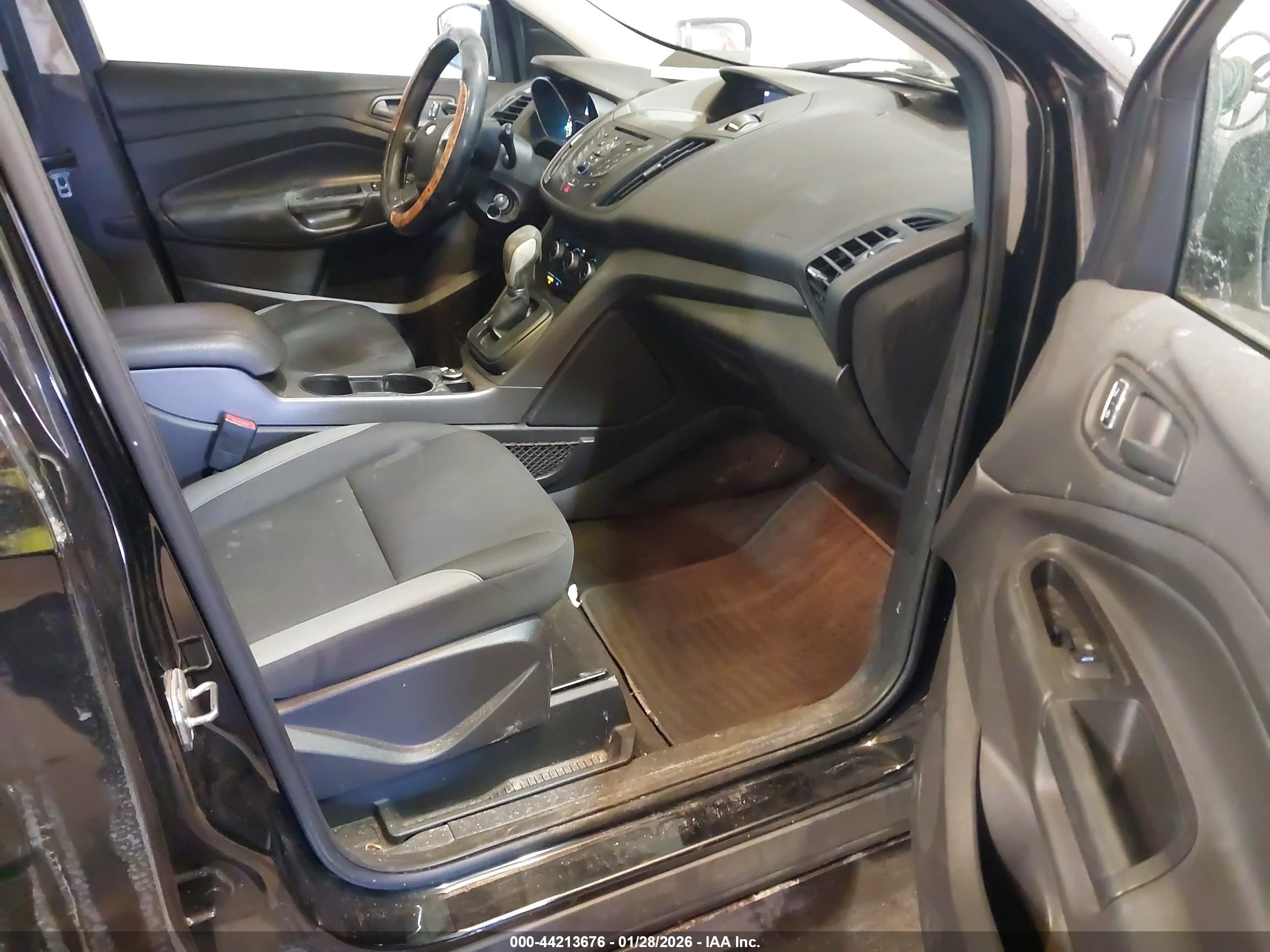 FORD ESCAPE image 5