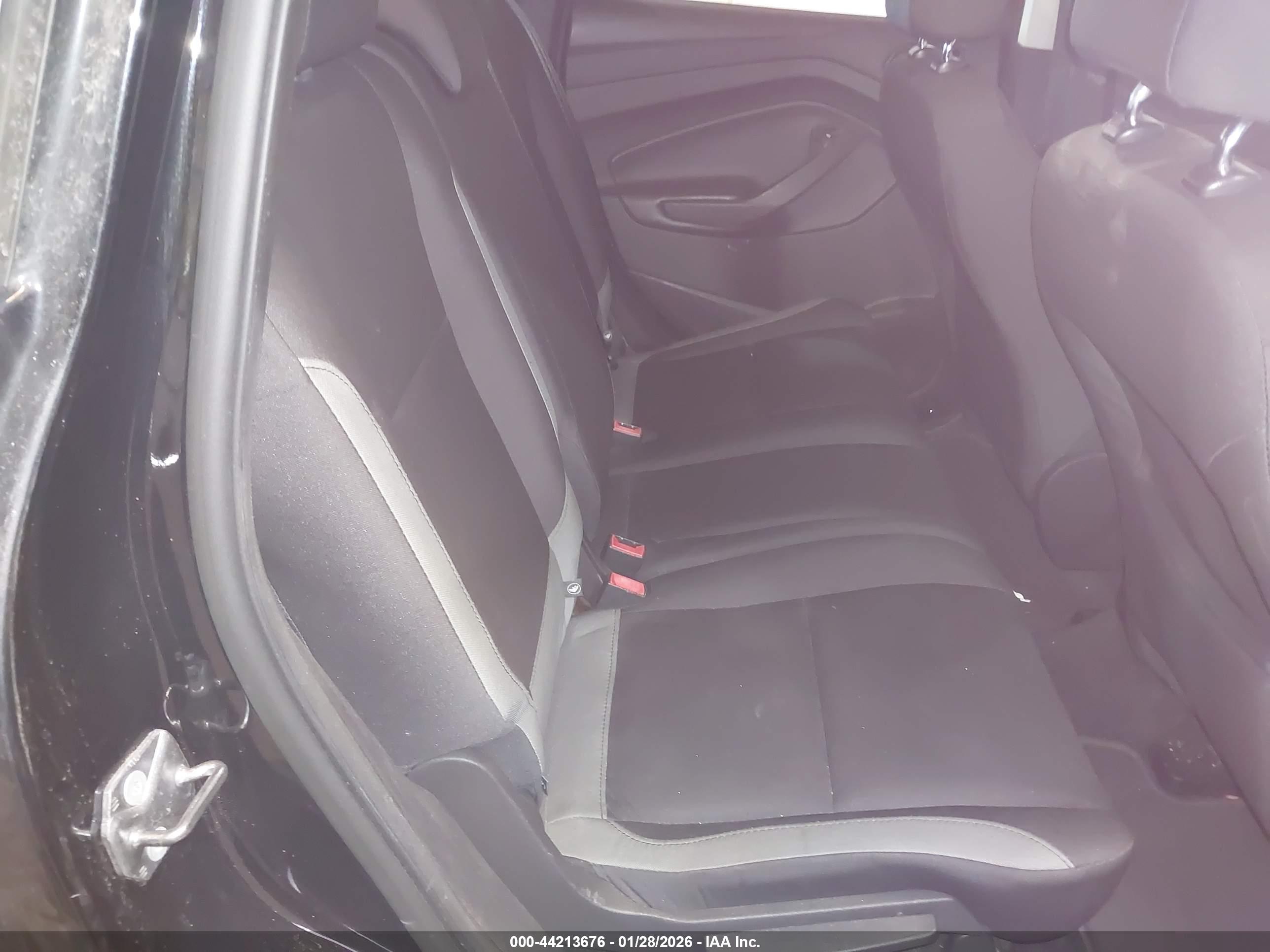FORD ESCAPE image 8