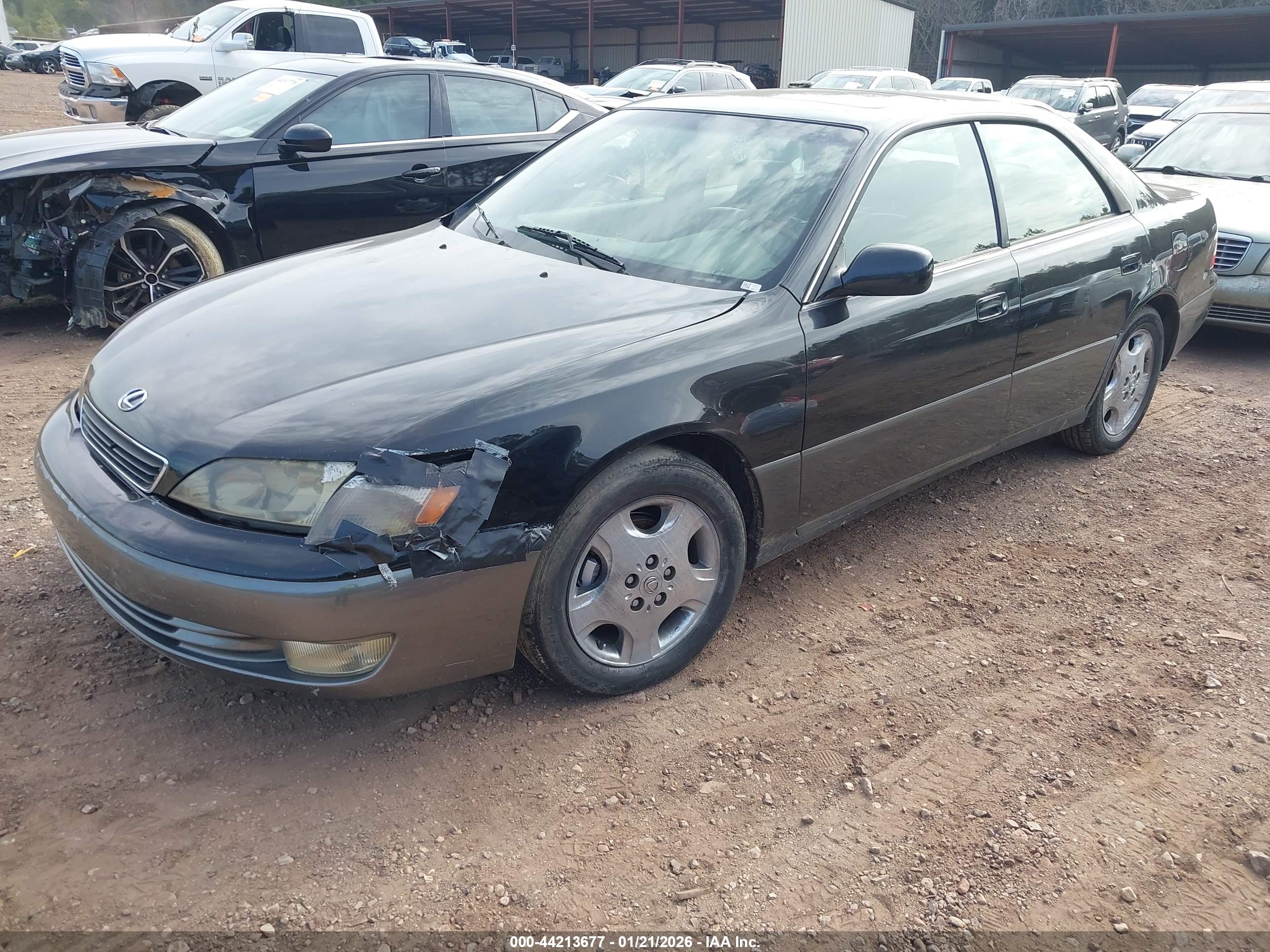 LEXUS ES image 2