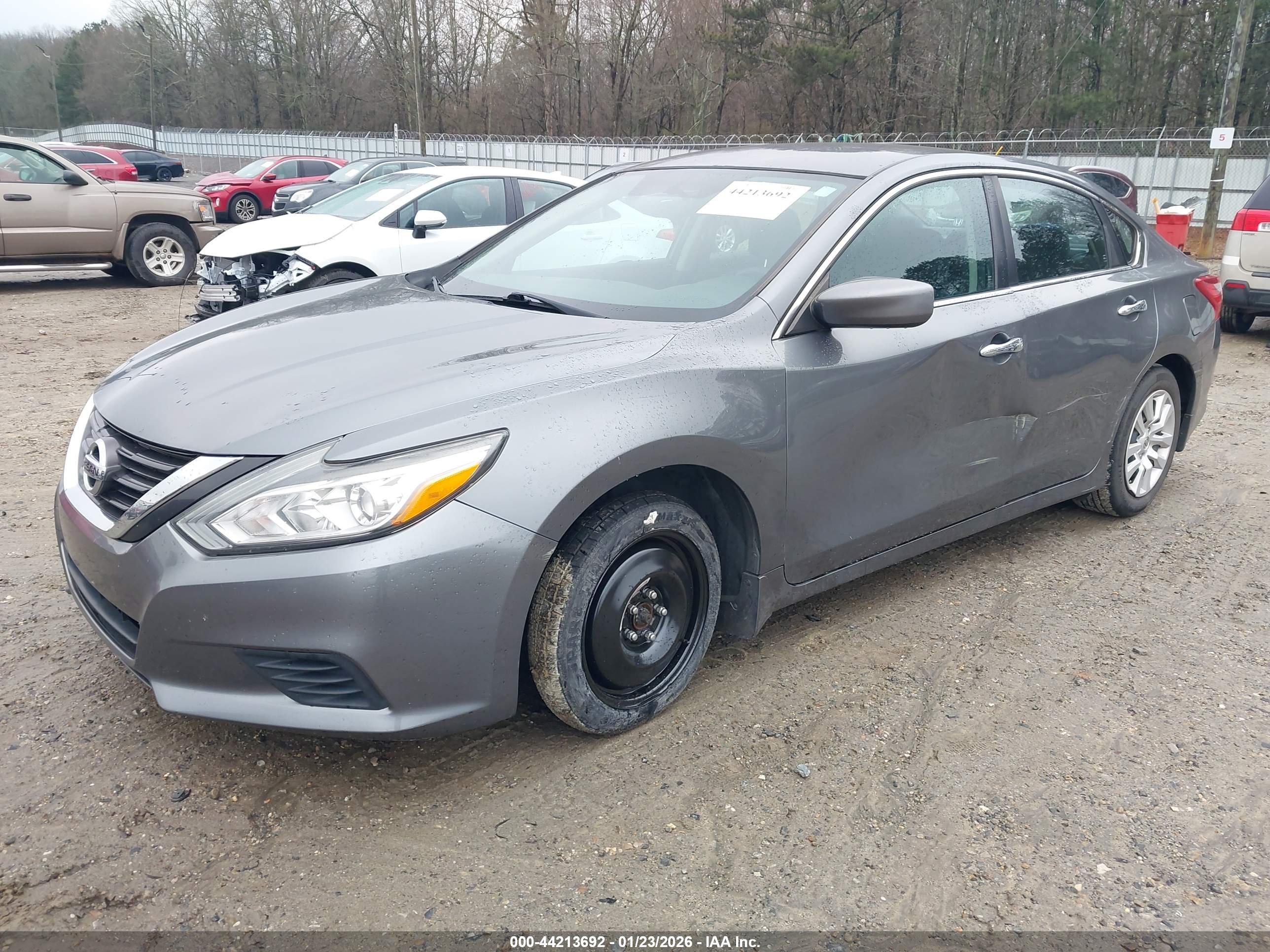 NISSAN ALTIMA image 2