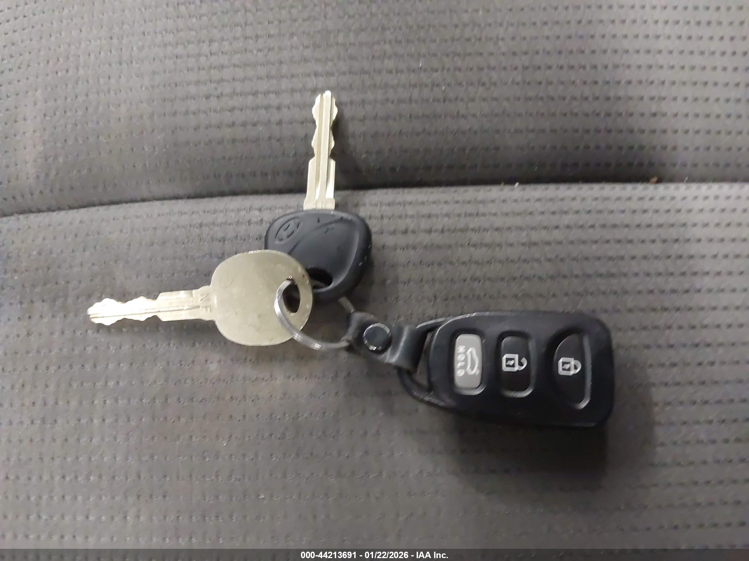 HYUNDAI SONATA image 11