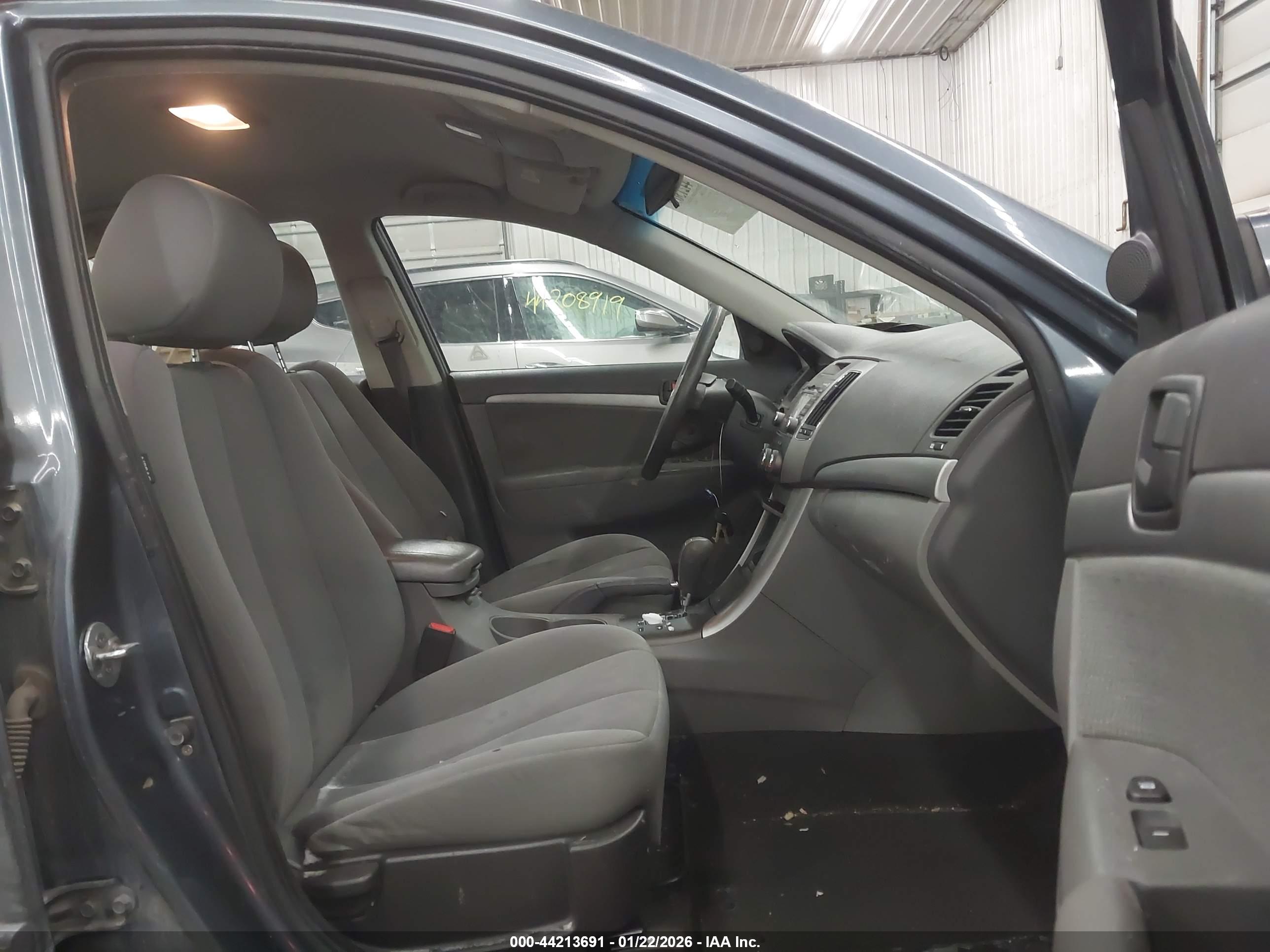 HYUNDAI SONATA image 5