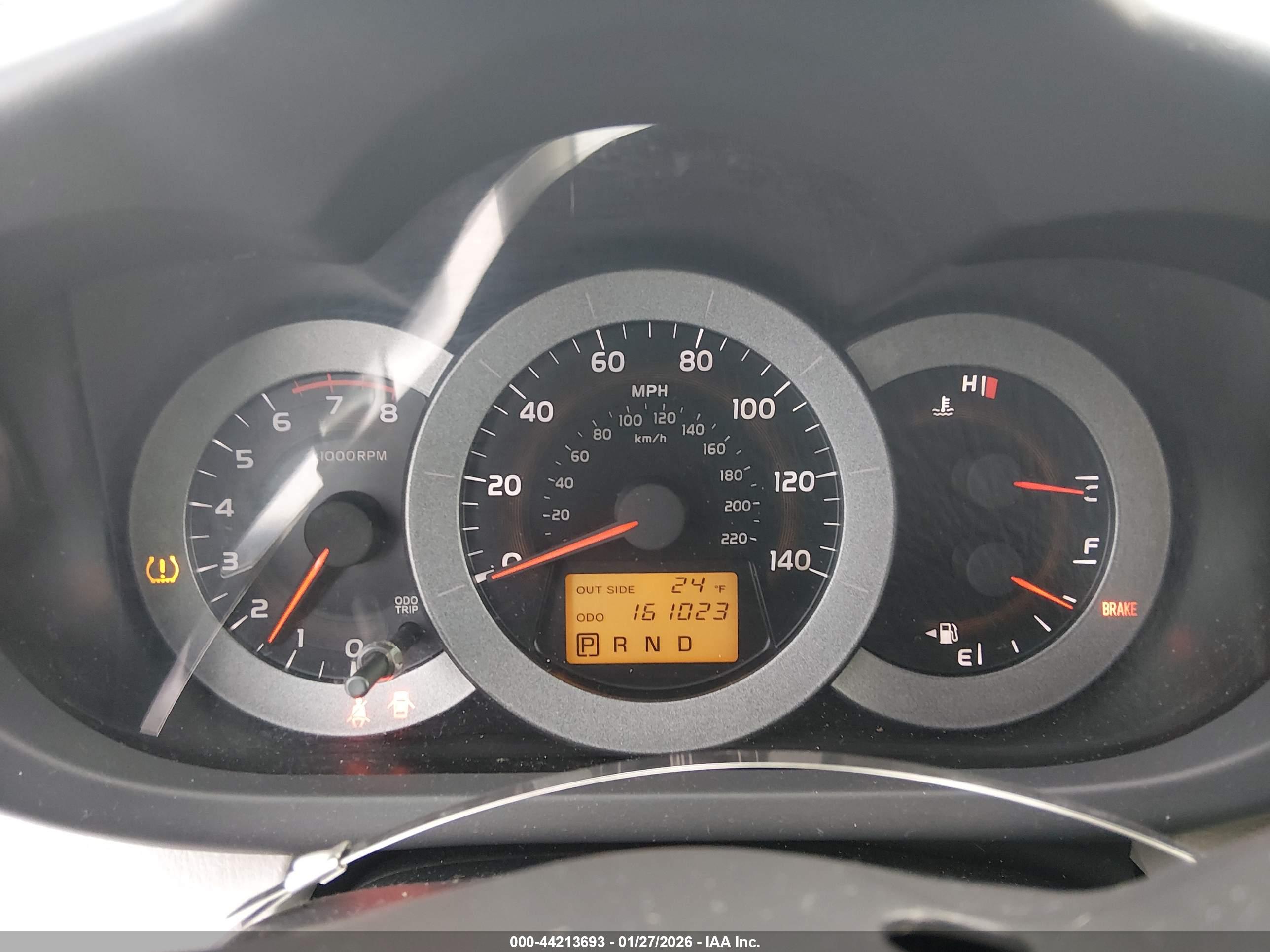 TOYOTA RAV4 image 7