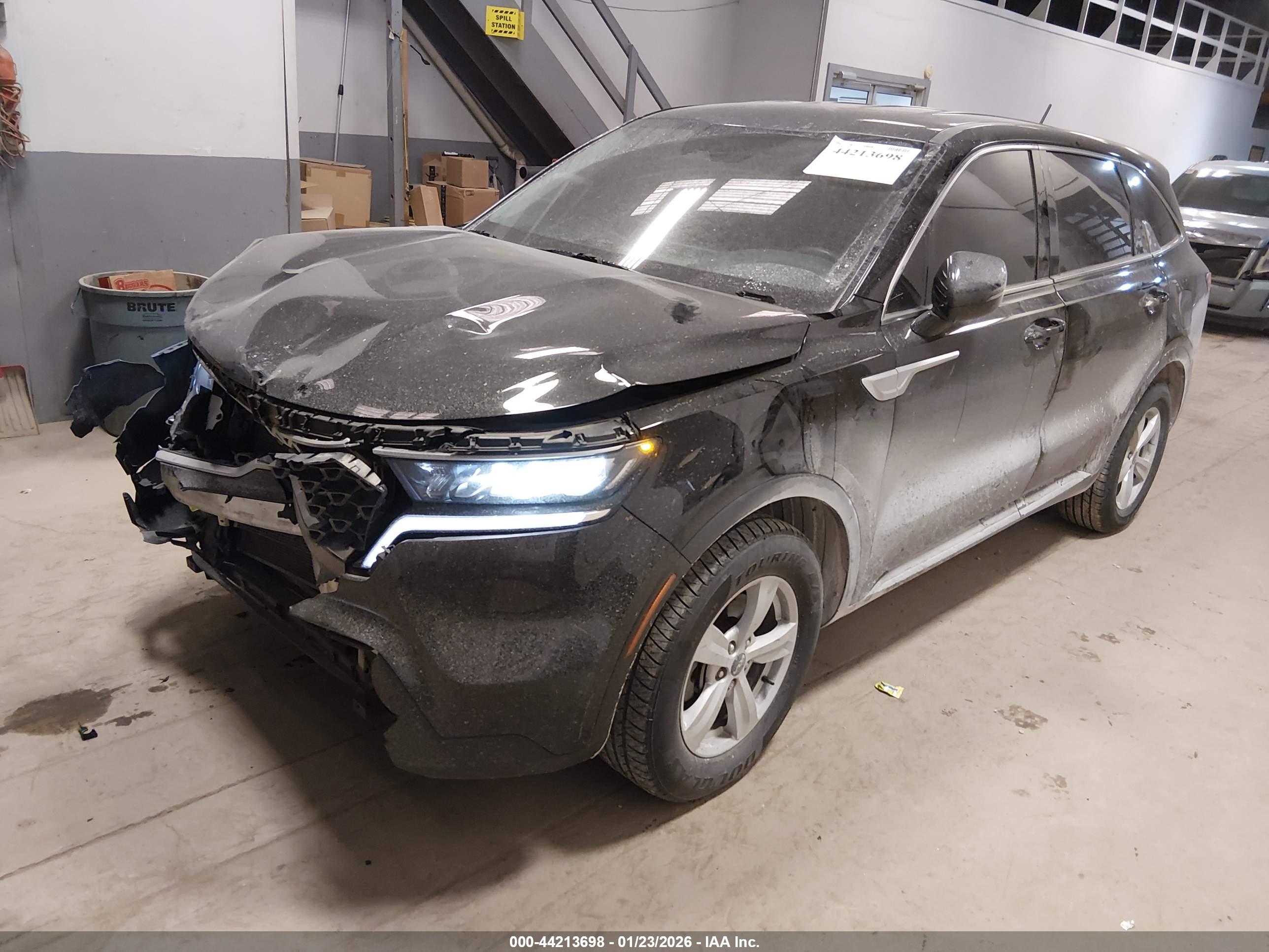 KIA SORENTO image 2