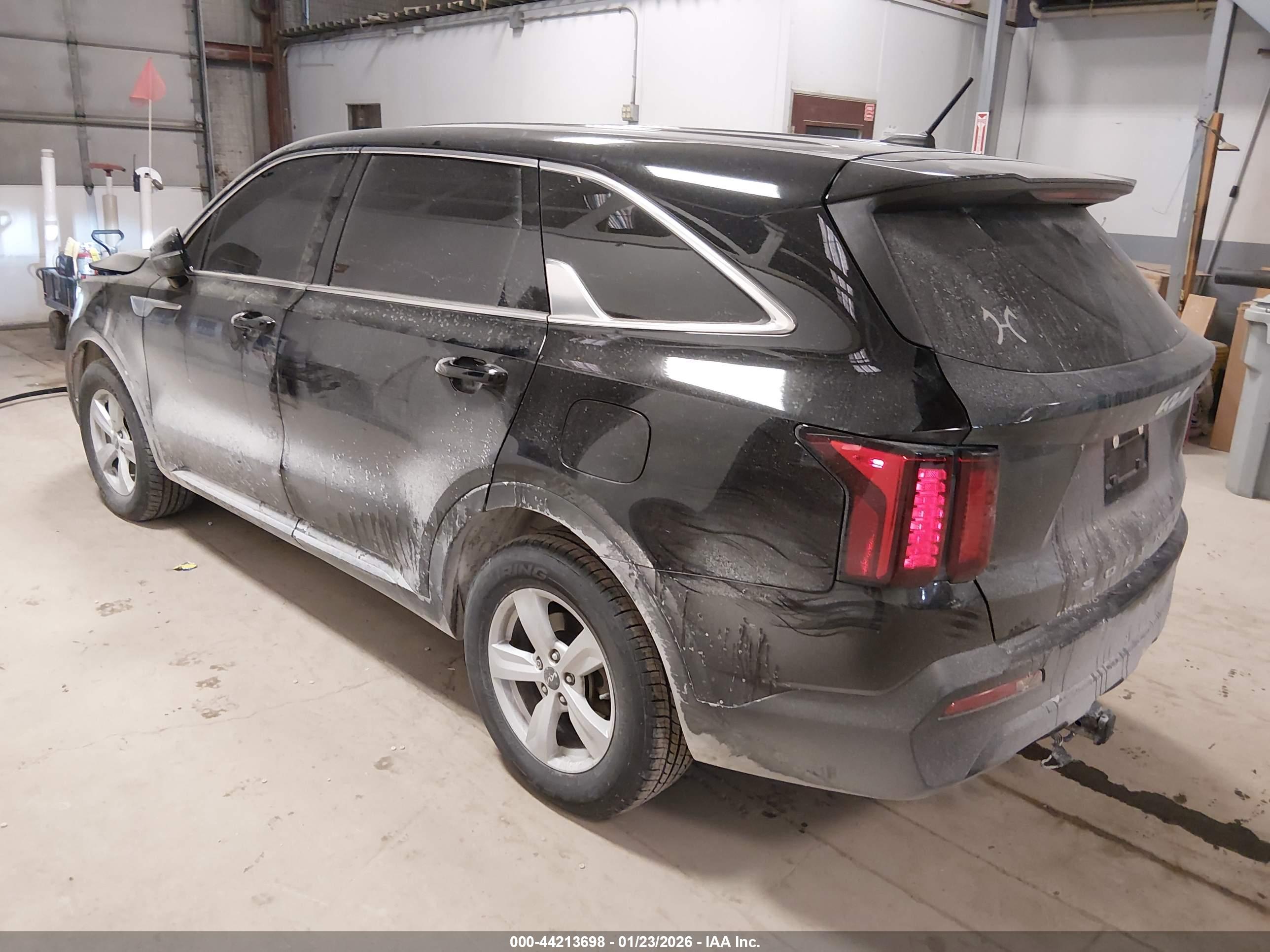 KIA SORENTO image 3