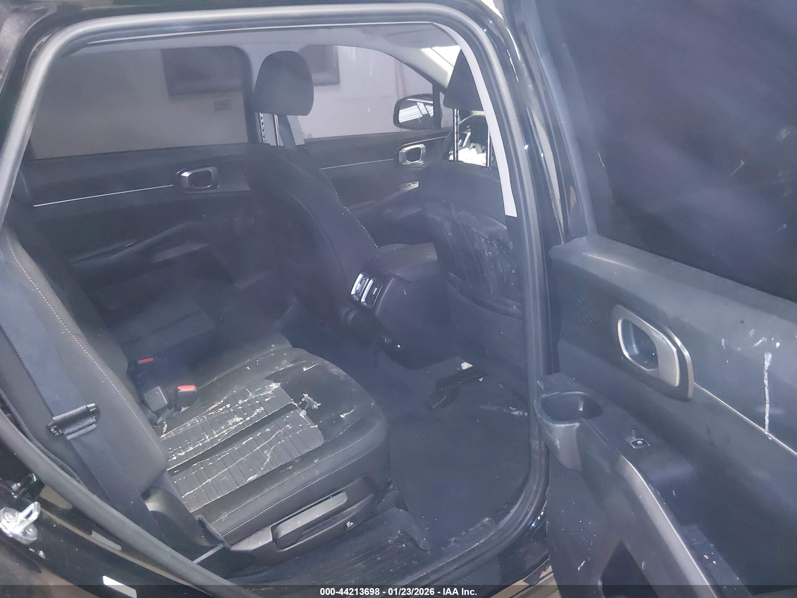 KIA SORENTO image 8