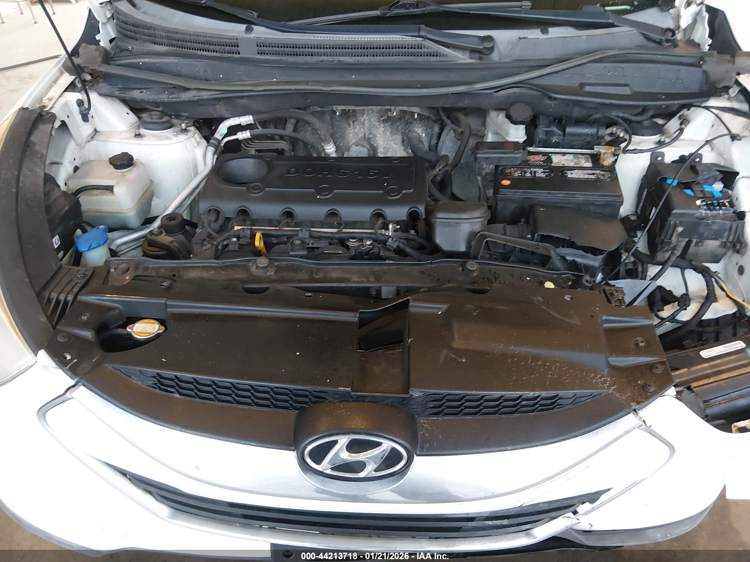 HYUNDAI TUCSON image 10