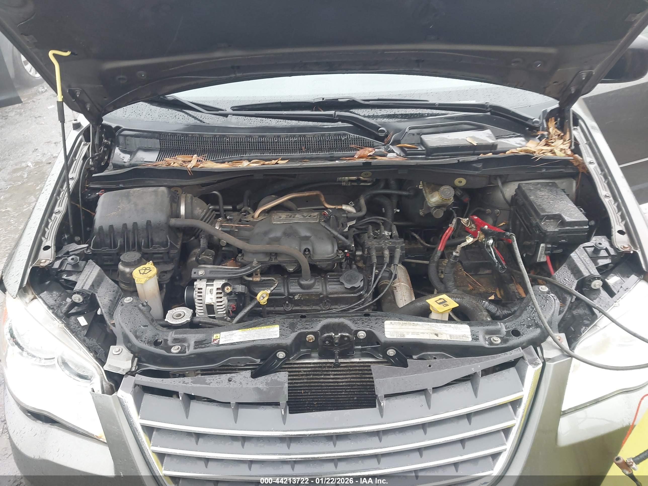 CHRYSLER TOWN image 10
