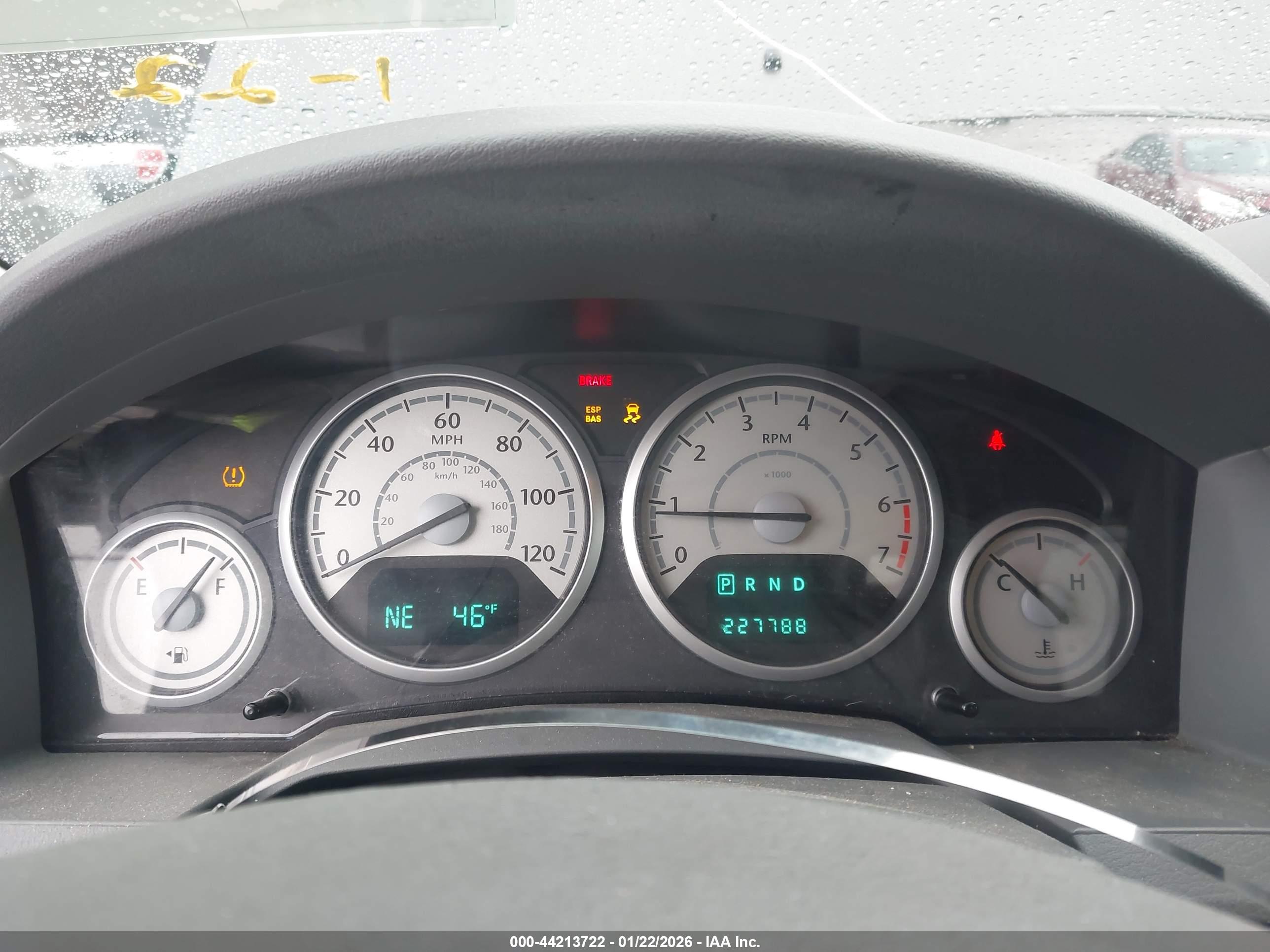 CHRYSLER TOWN image 7