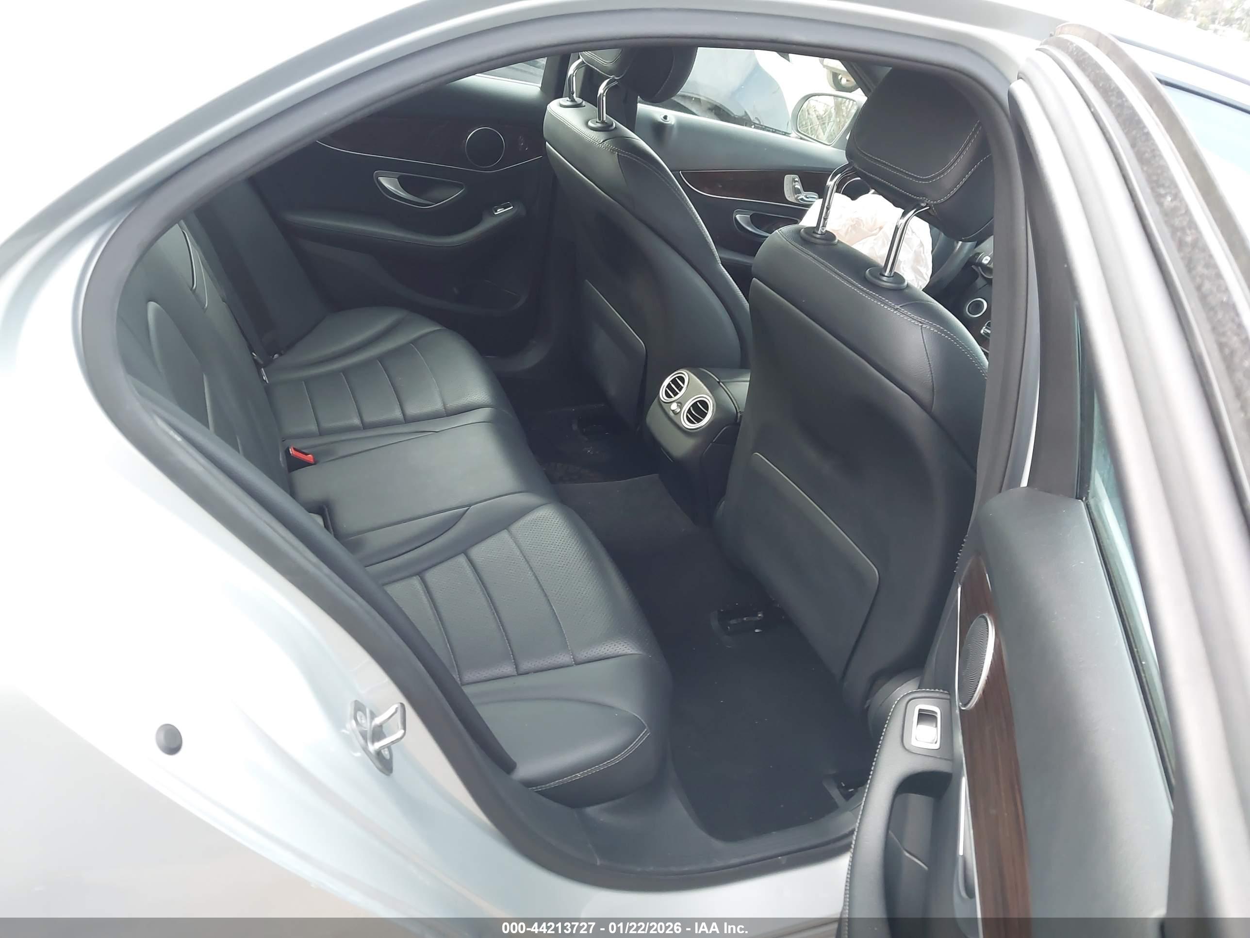 MERCEDES-BENZ C image 8