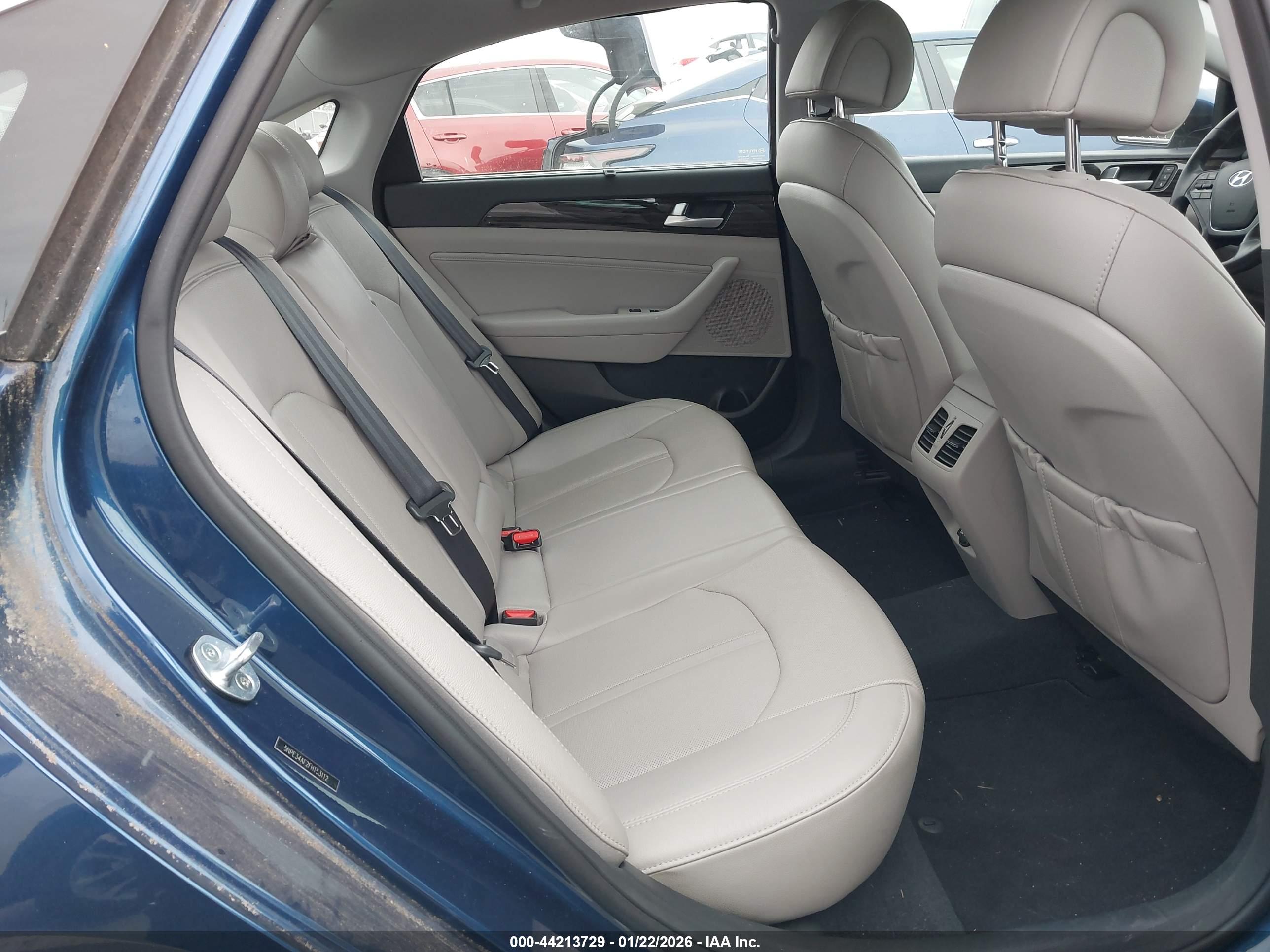 HYUNDAI SONATA image 8