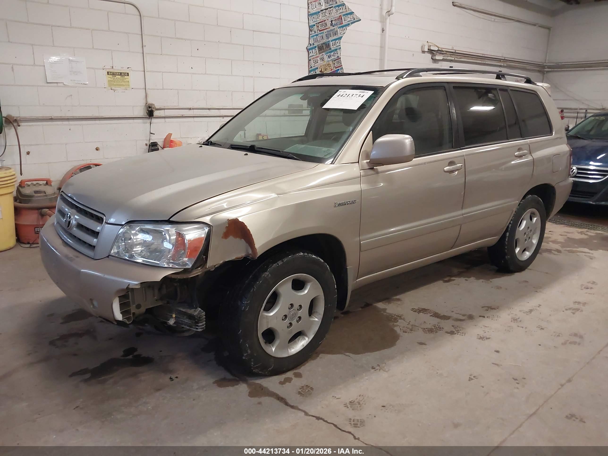 TOYOTA HIGHLANDER image 2