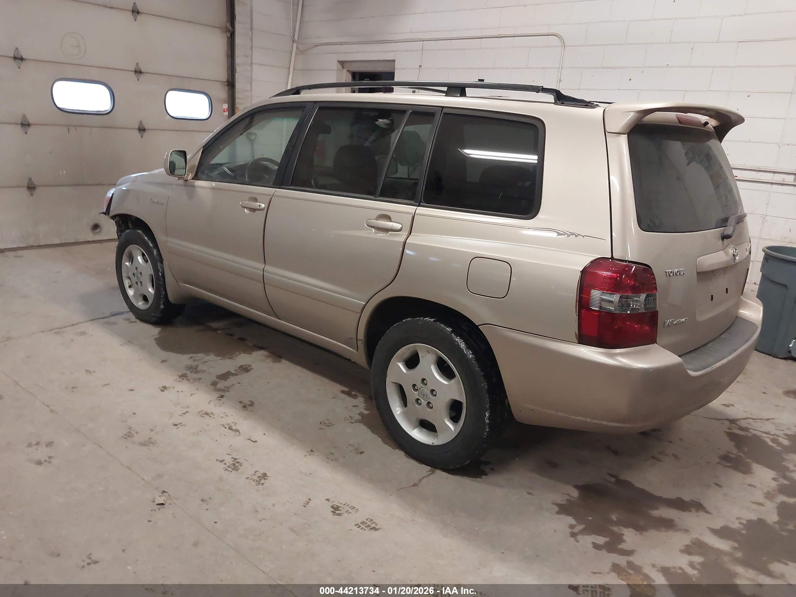 TOYOTA HIGHLANDER image 3