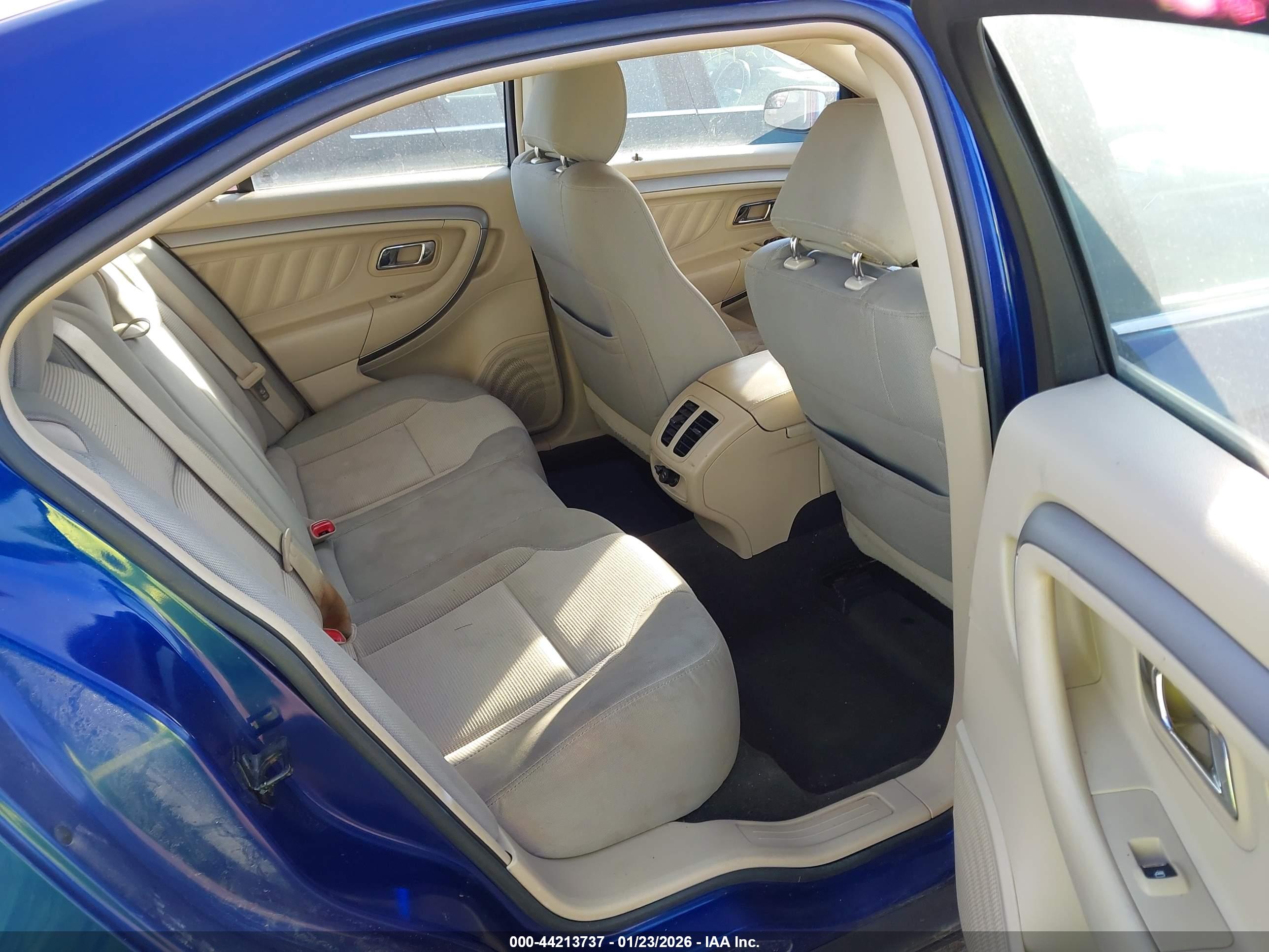 FORD TAURUS image 8