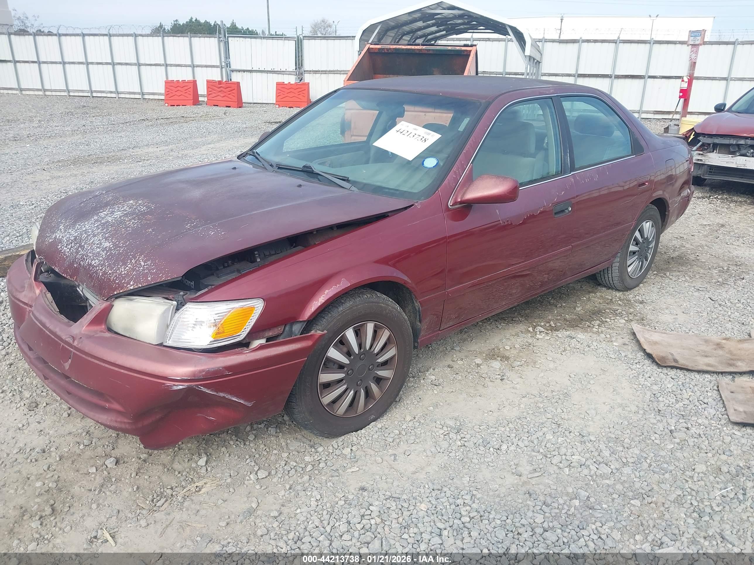TOYOTA CAMRY image 2