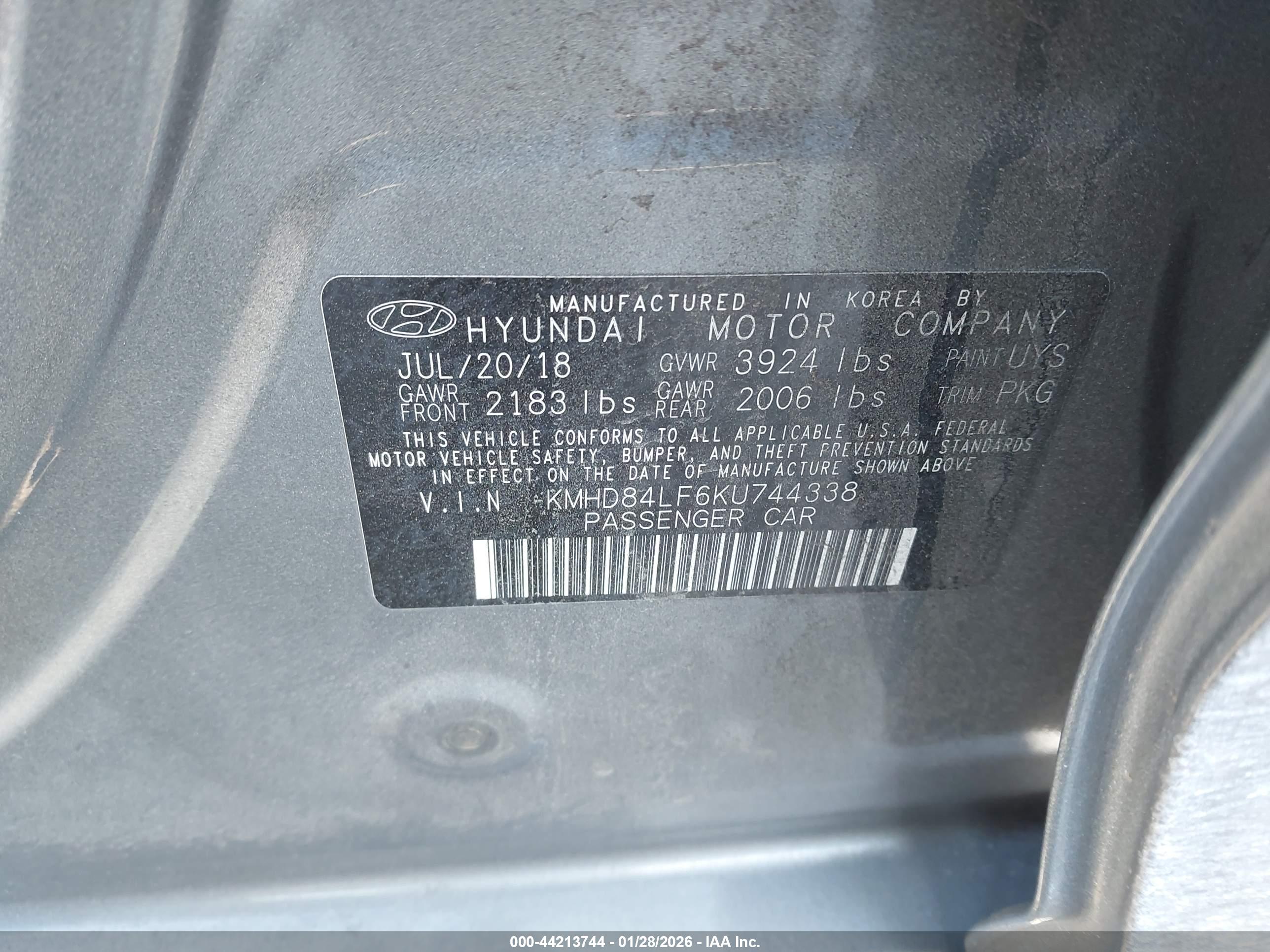 HYUNDAI ELANTRA image 9