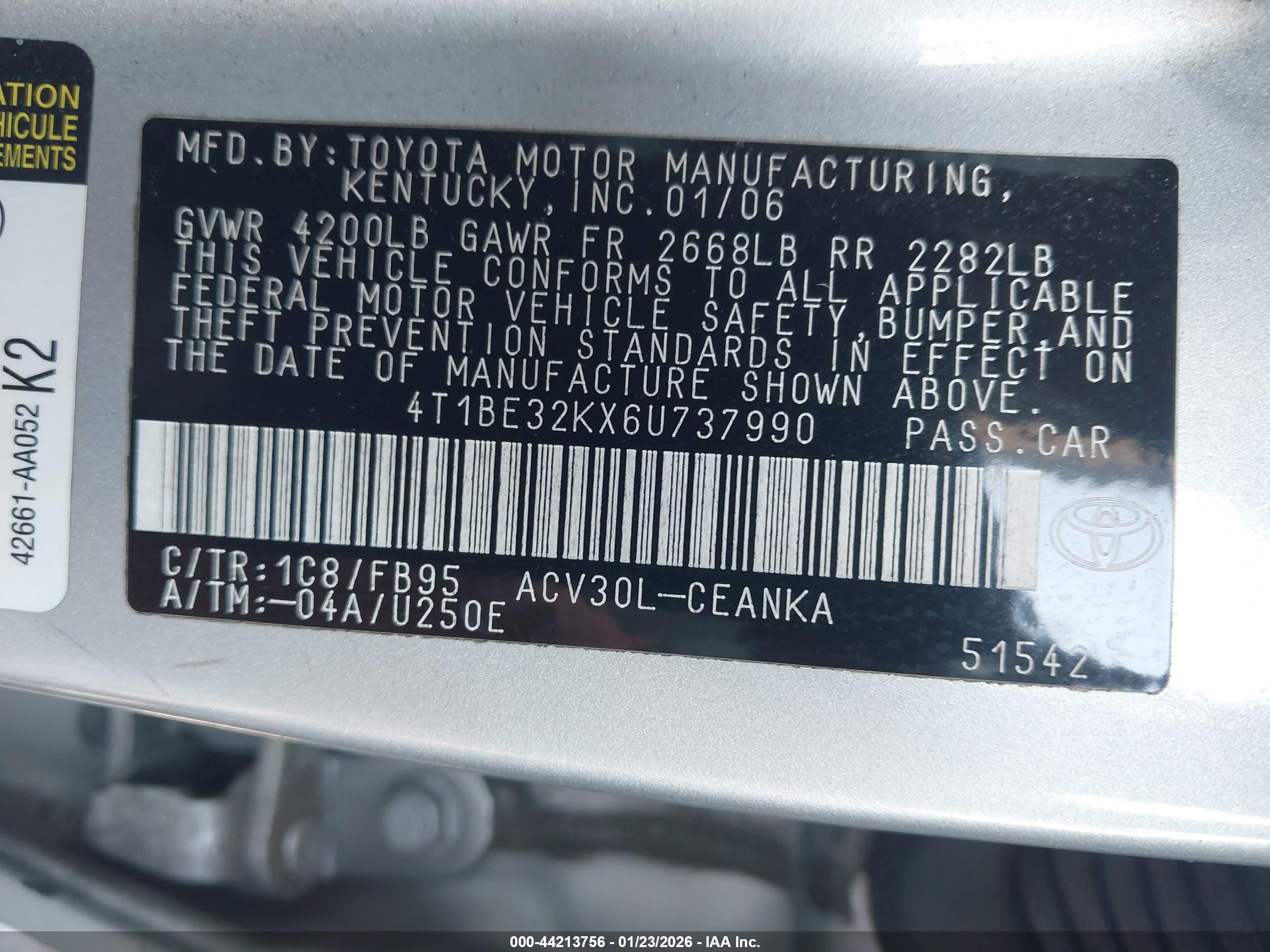 TOYOTA CAMRY image 9