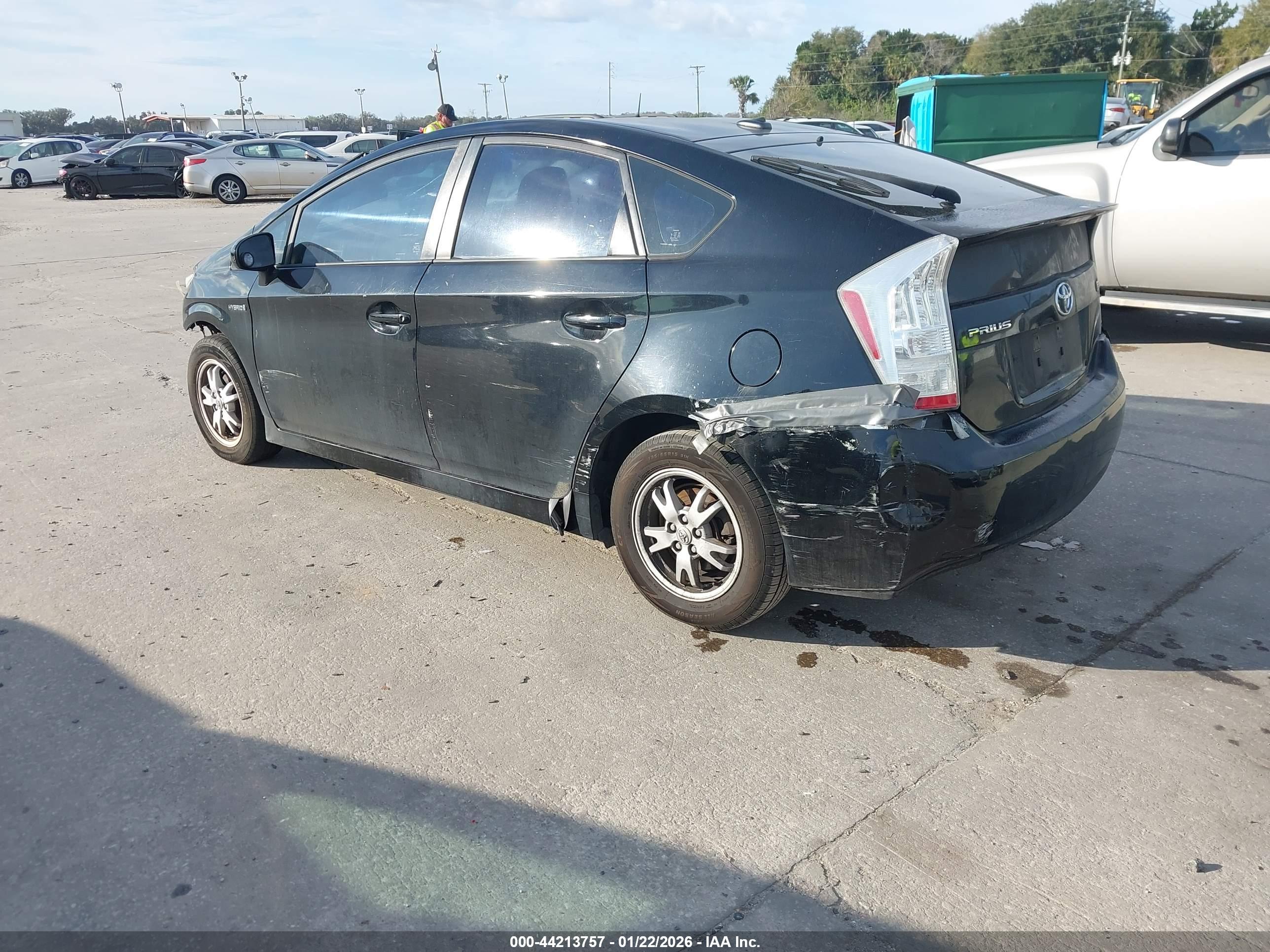 TOYOTA PRIUS image 3