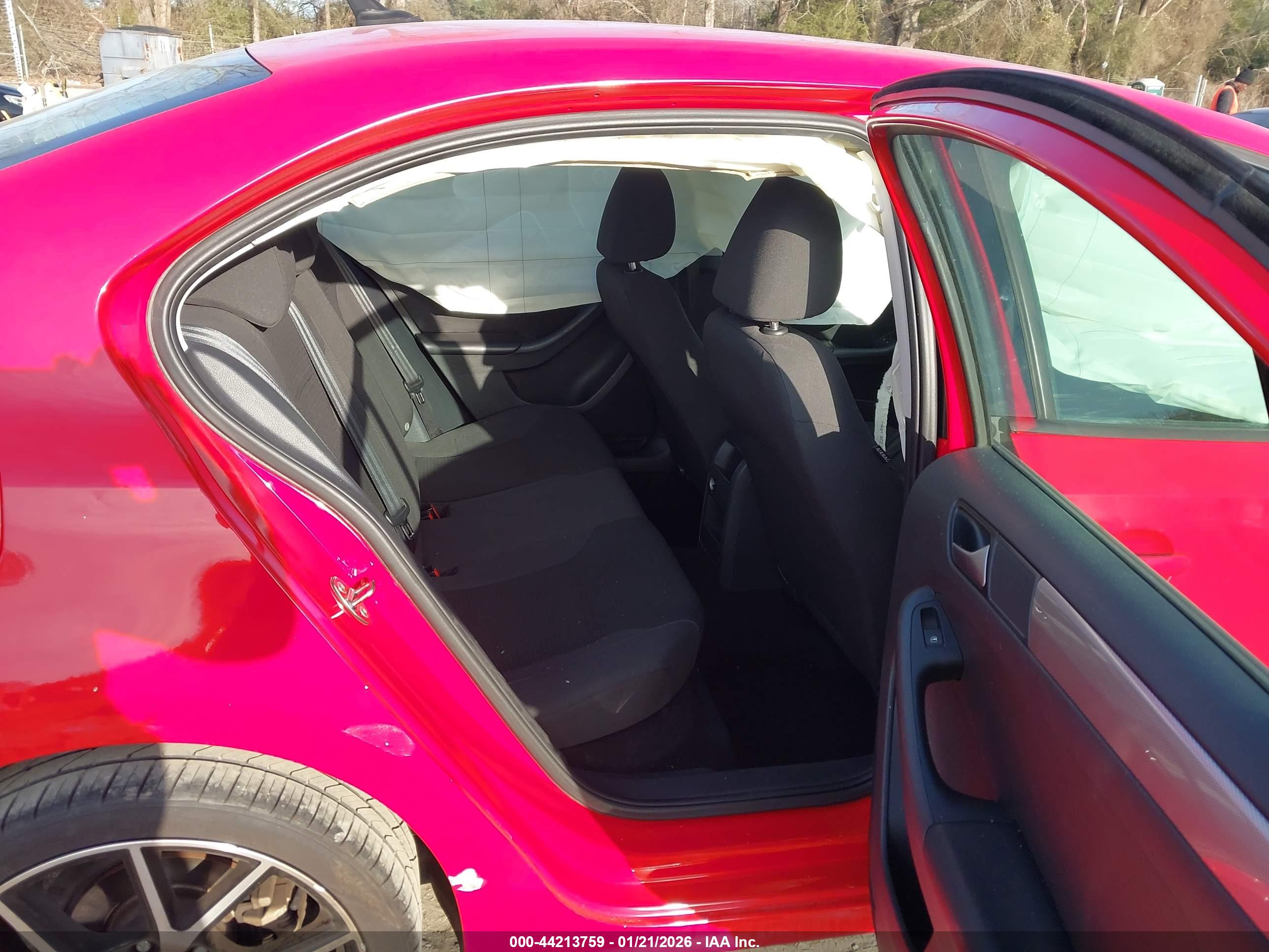 VOLKSWAGEN JETTA image 8