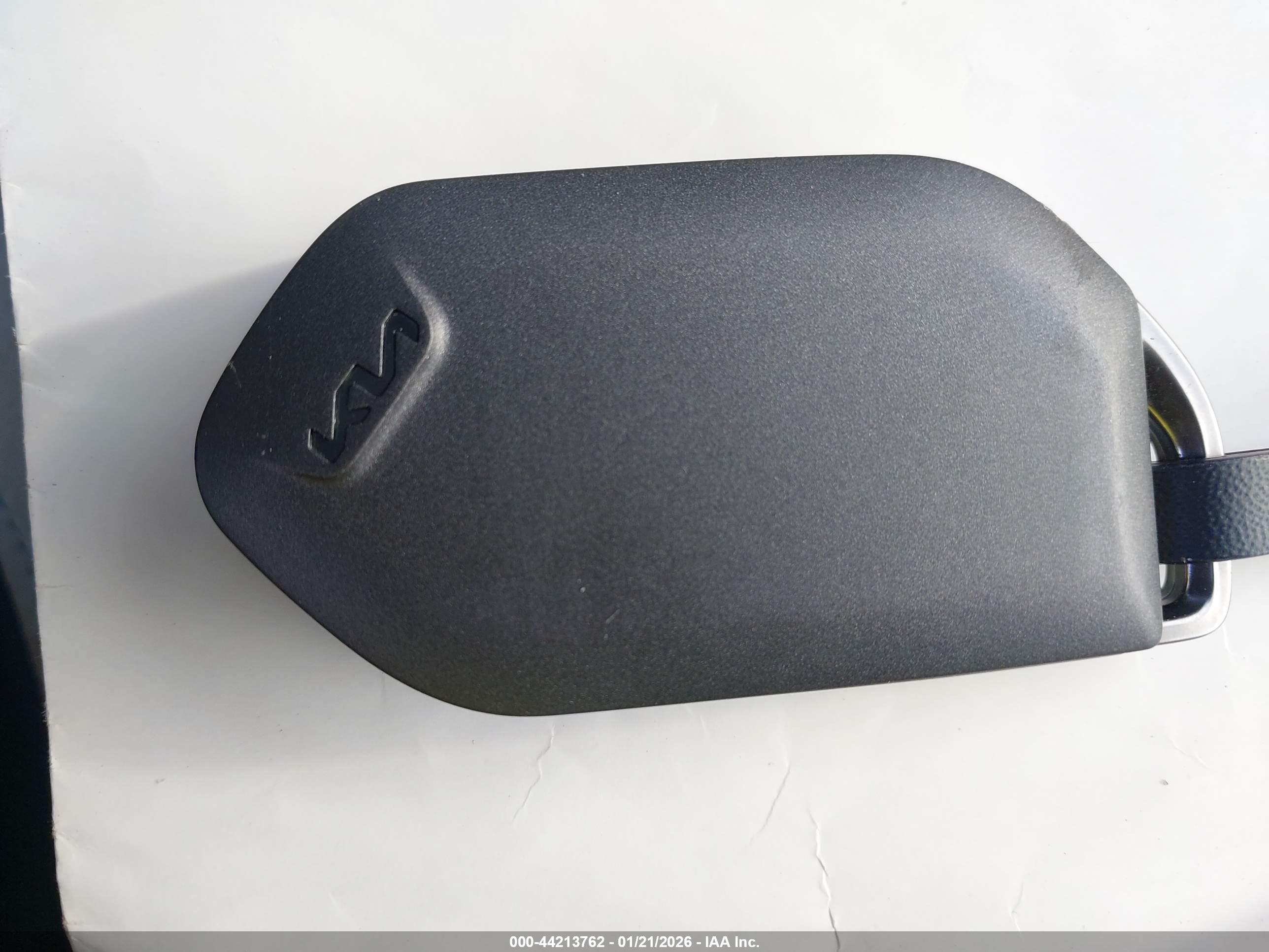 KIA K5 image 11
