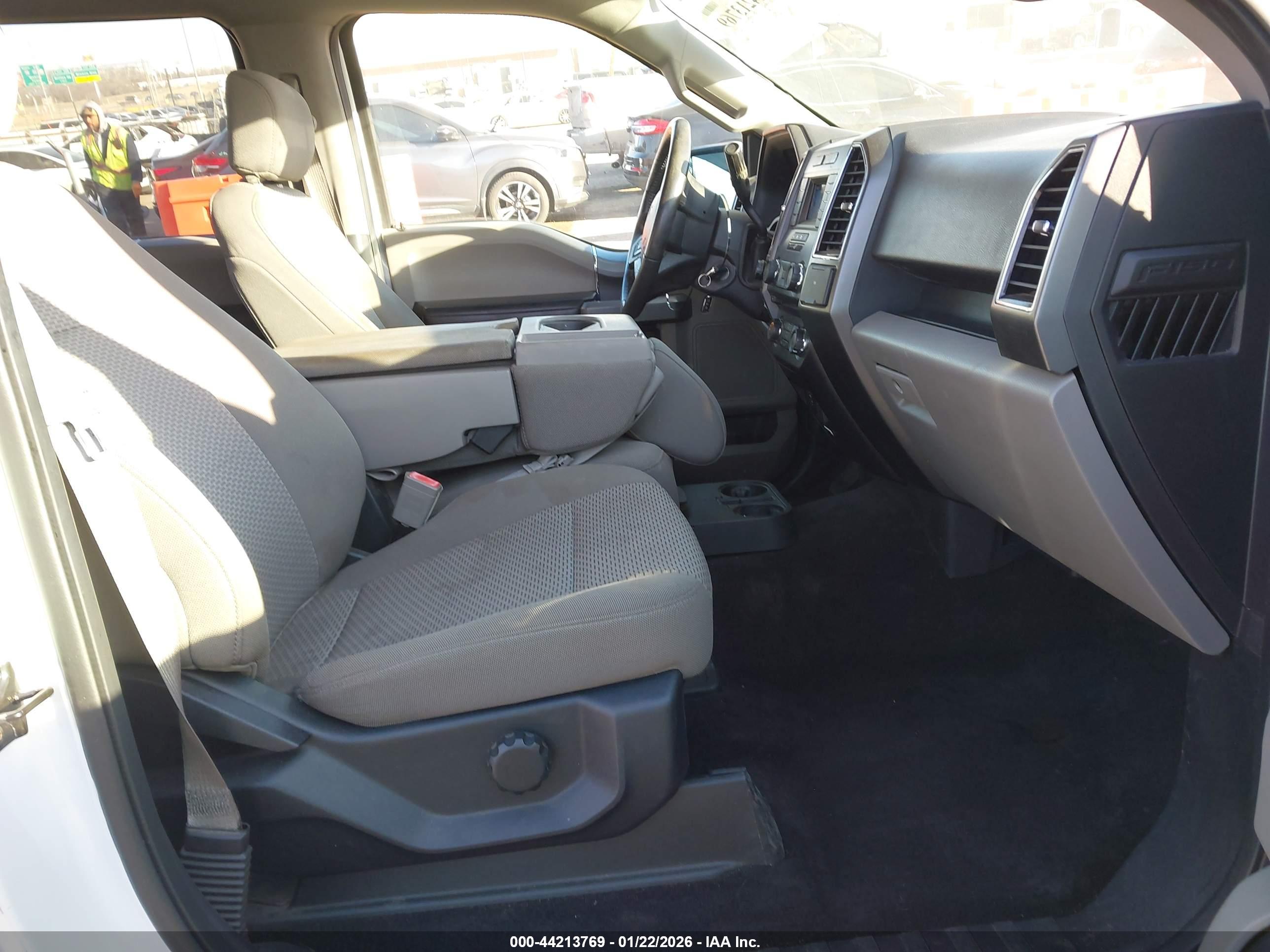 FORD F-150 image 5