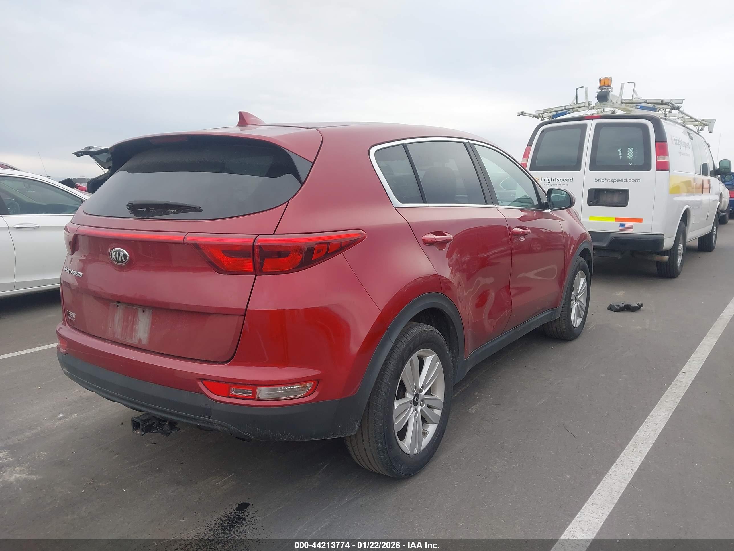 KIA SPORTAGE image 4